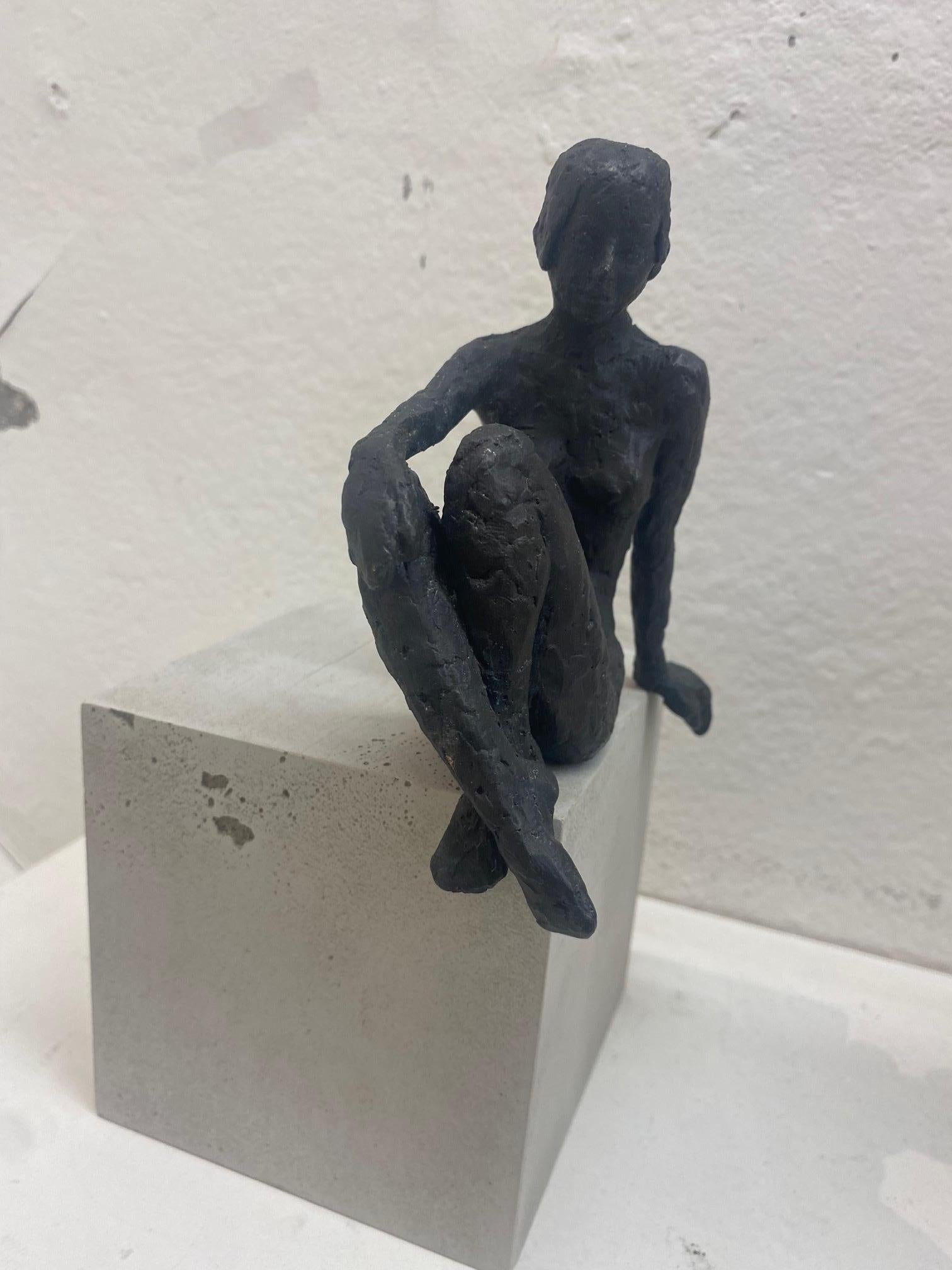 On the Water's Edge XIV  - contemporary bronze sculpture of nude female - Contemporary Sculpture by Susanne Kraisser