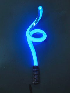 Small light object art edition by Susanne Rottenbacher: Licht im Griff (blue)