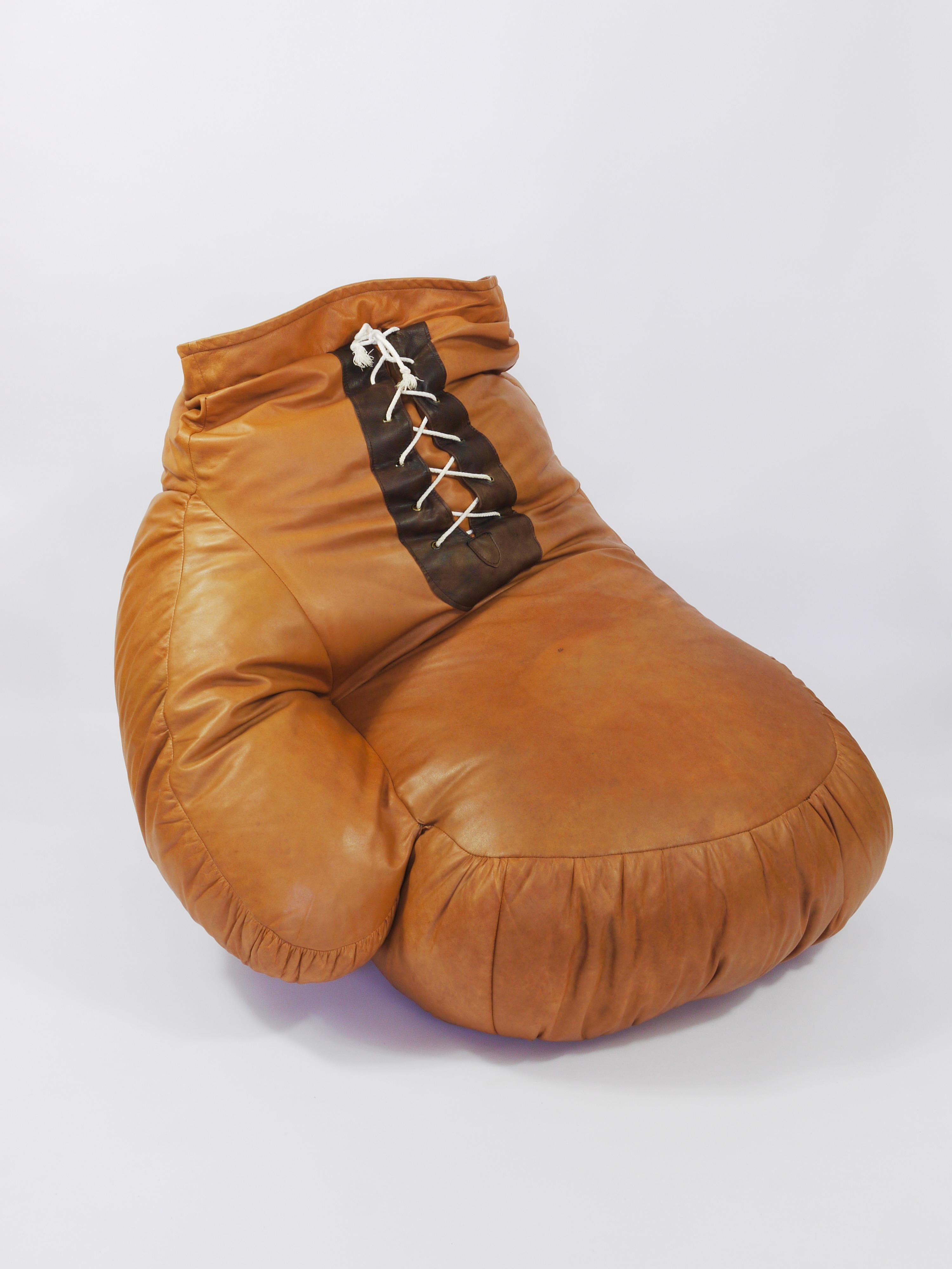 Italiano Sedia a guanto da boxe Susi & Ueli Berger di De Sede, pelle, Svizzera, anni '70 in vendita