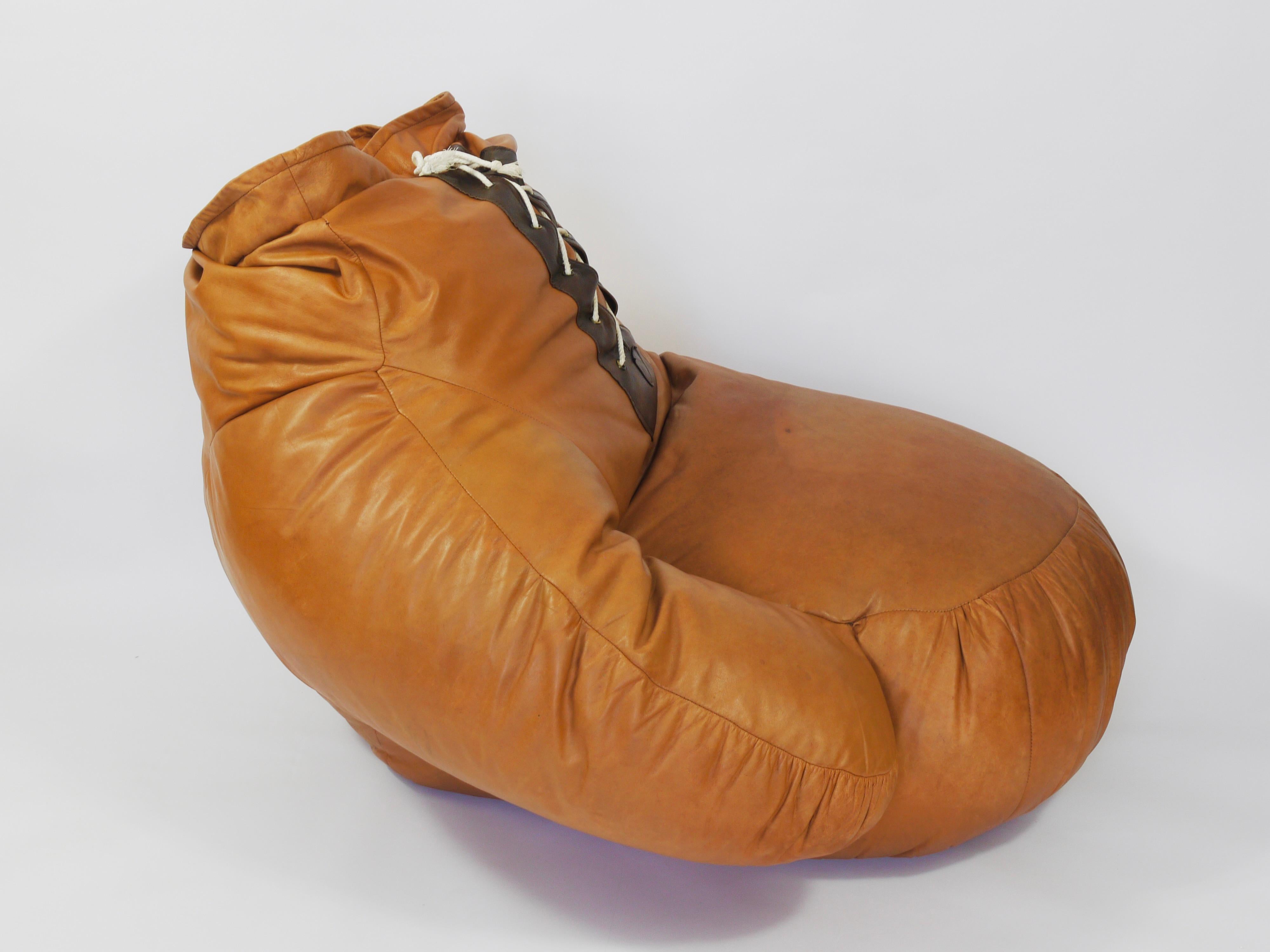 XX secolo Sedia a guanto da boxe Susi & Ueli Berger di De Sede, pelle, Svizzera, anni '70 in vendita