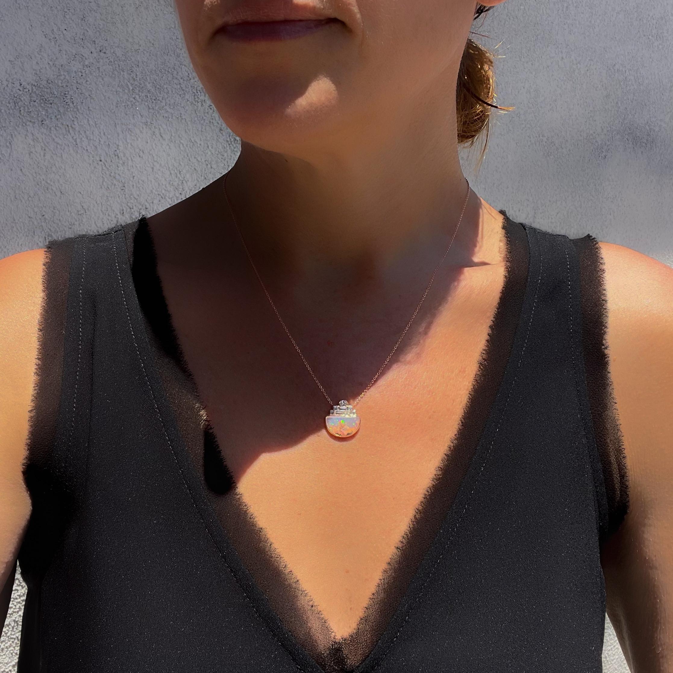 Suspension Australian Opal Necklace with Diamond in Rose Gold by NIXIN Jewelry For Sale 3