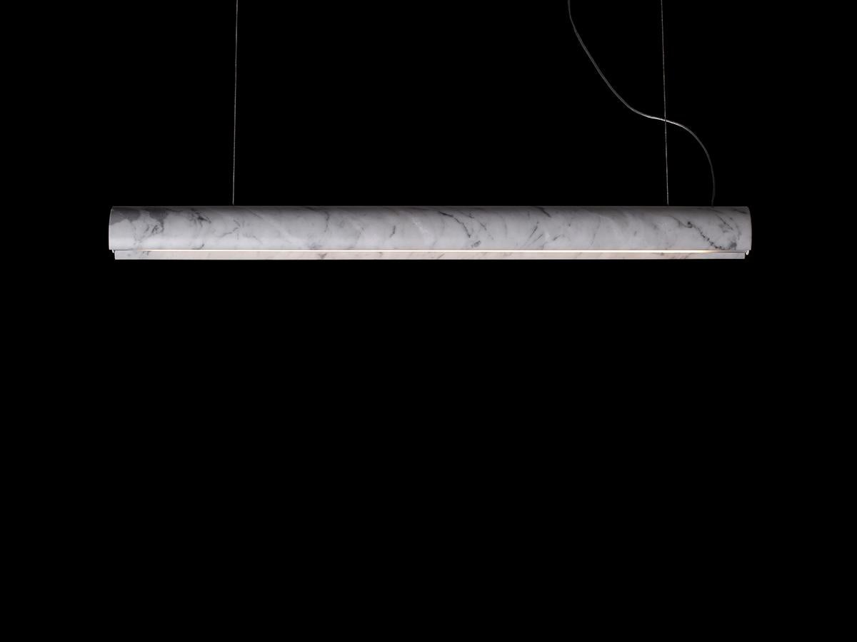 Marble Suspension lamp, block round
Suspension lamps with LED source. Structure in twisted marble. aluminum and stainless steel components. Carrara white as standard and other materials on request.

Marble, stone, onyx and travertine properties: all