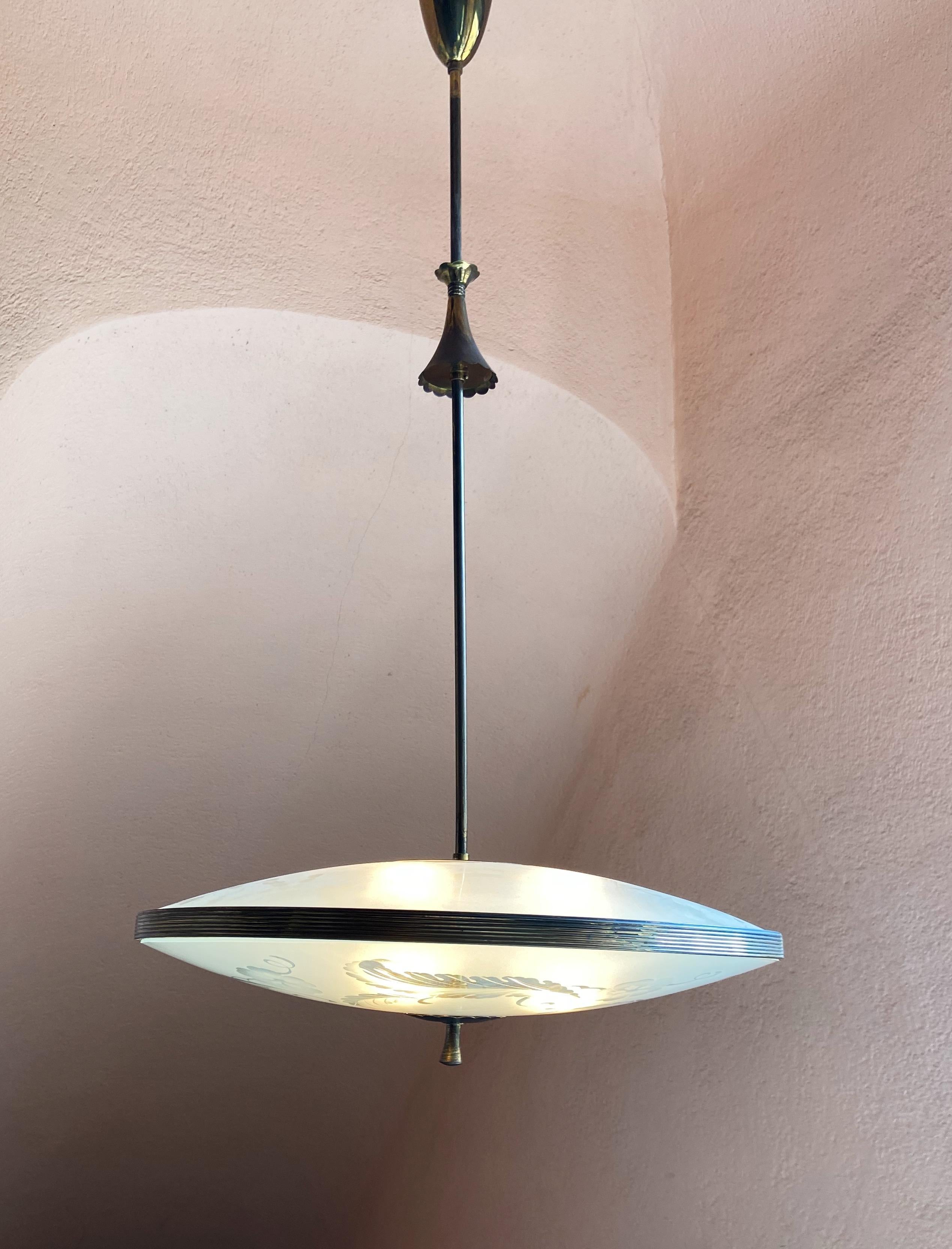 Lampada a sospensione in vetro di Murano e ottone di Pietro Chiesa per Fontana Arte in vendita 5