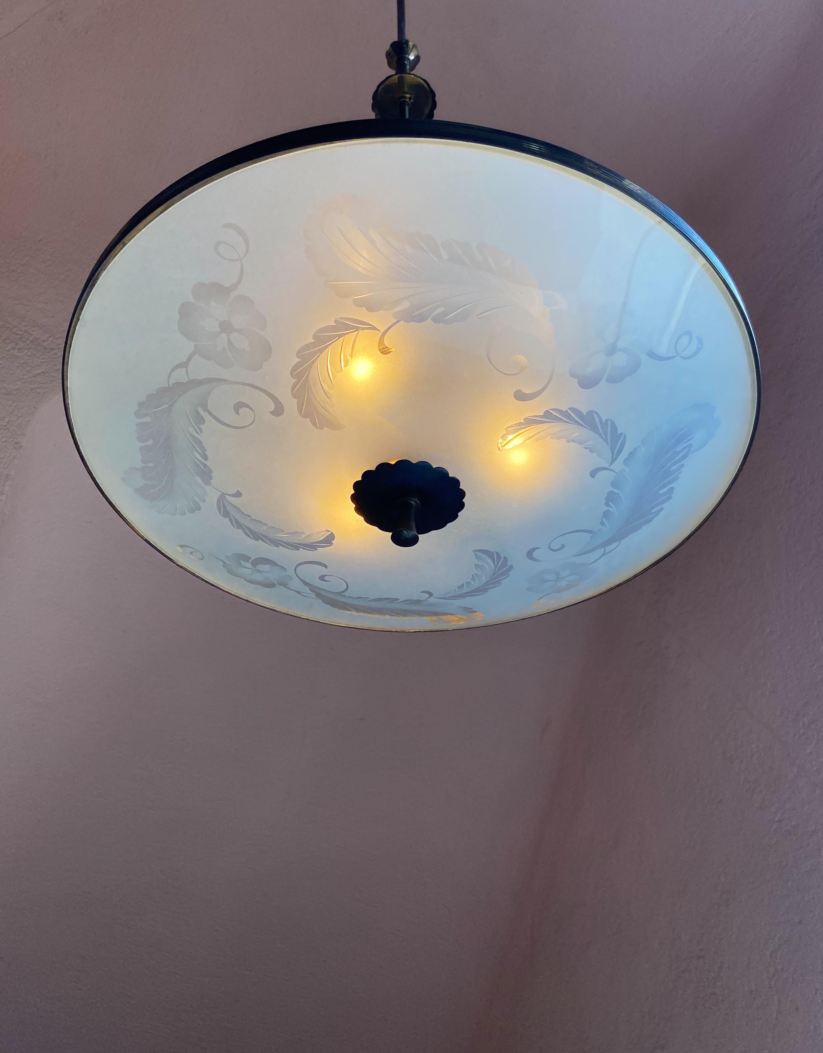 Lampada a sospensione in vetro di Murano e ottone di Pietro Chiesa per Fontana Arte in vendita 2