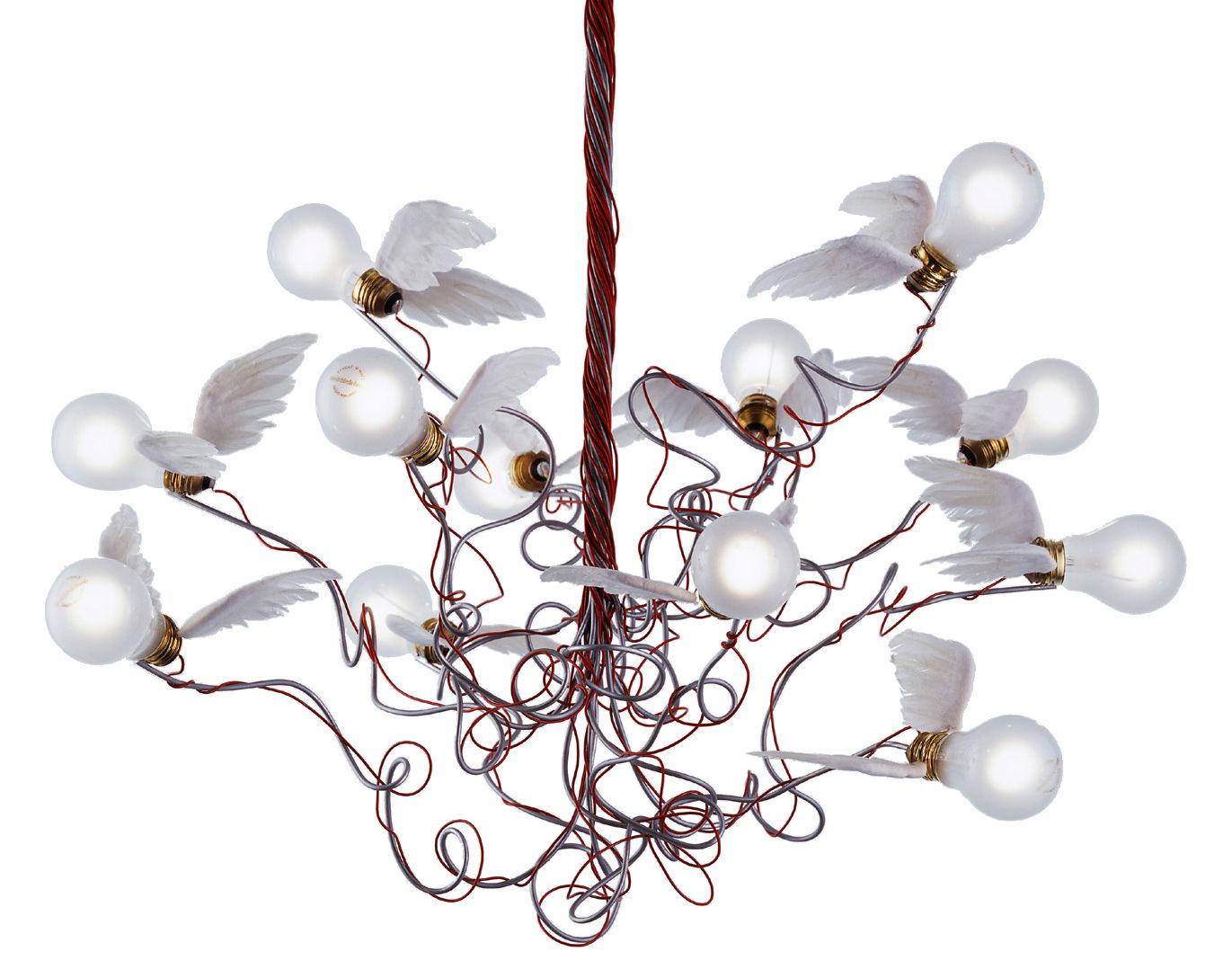 Marchio: Ingo Maurer
Model: Birdie
Designer: Ingo Maurer

Birdie è una straordinaria ed estrosa lampada a sospensione che incarna il concetto di apparecchio di illuminazione davvero non convenzionale. Progettato per sorprendere e affascinare