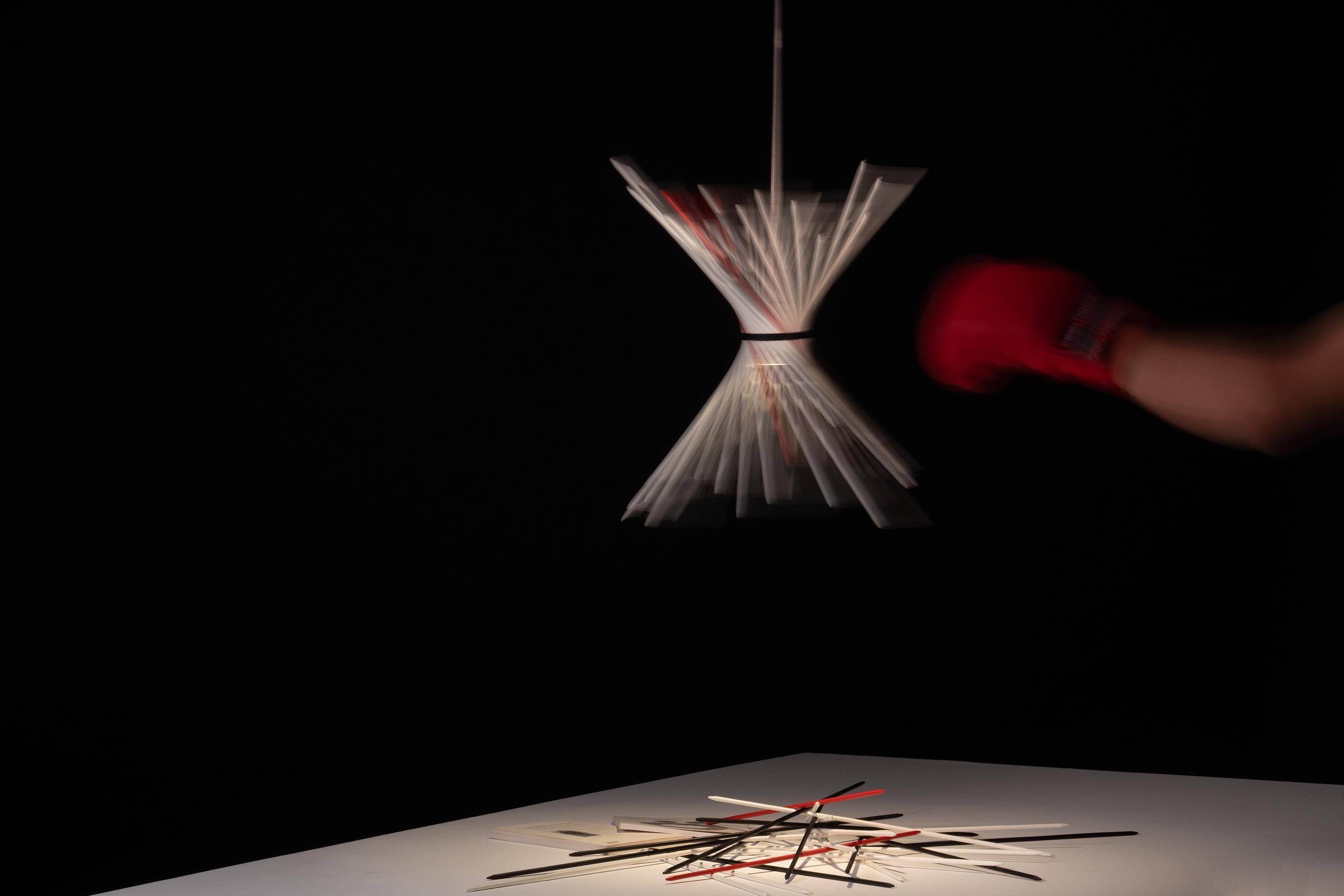 Lampada a sospensione Ingo Maurer Pic-a-stic - Nero-bianco in vendita 2