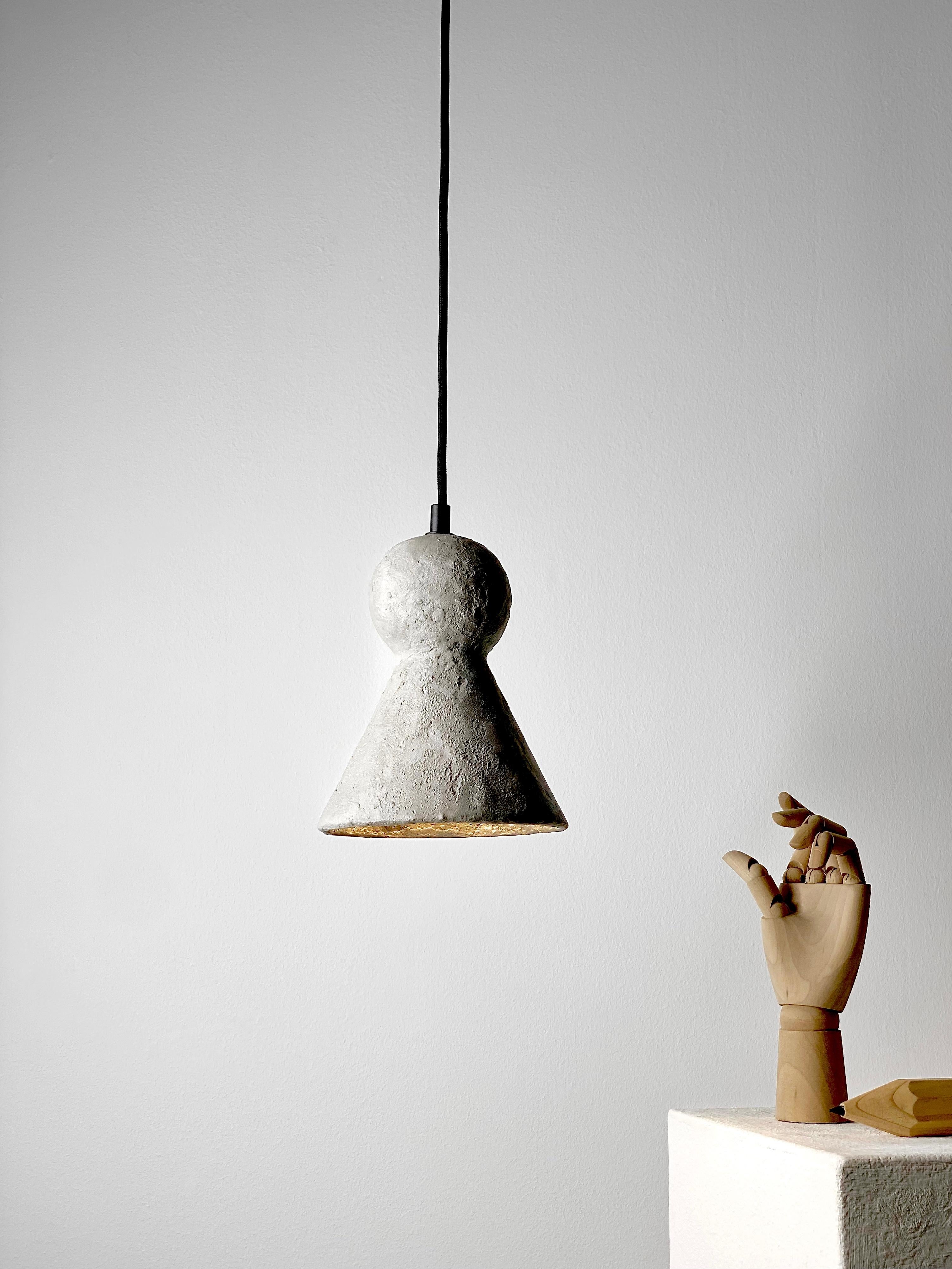 lampada a sospensione LOVER 2.0_concrete
design RODRIGO VAIRINHOS

La lampada a sospensione 