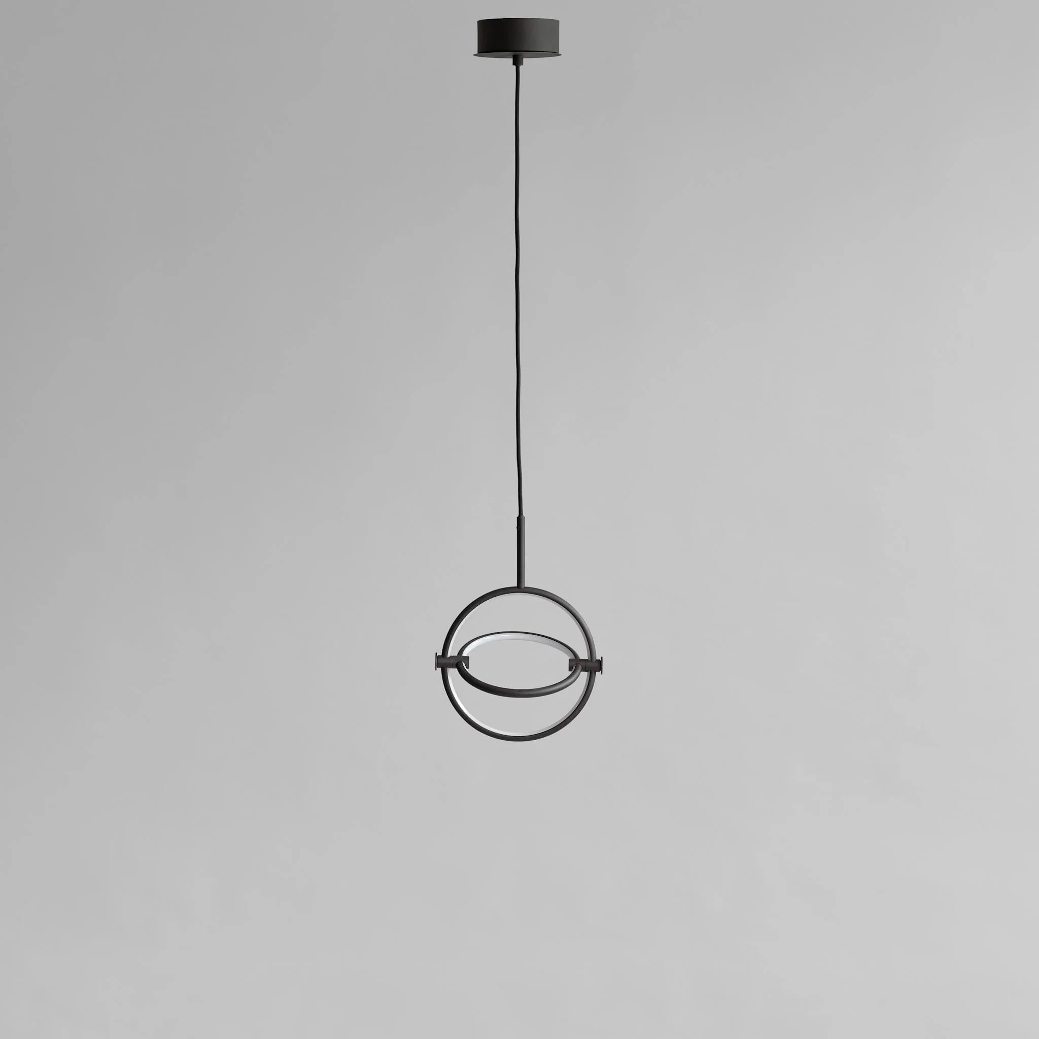 Lámpara de suspensión, tamaño mini, acabado en pátina negra, metal y acrílico. Moderno en venta