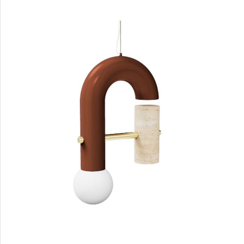 Portoghese Lampada a sospensione contemporanea Art Deco Pyppe Single II, ottone, blu e travertino in vendita