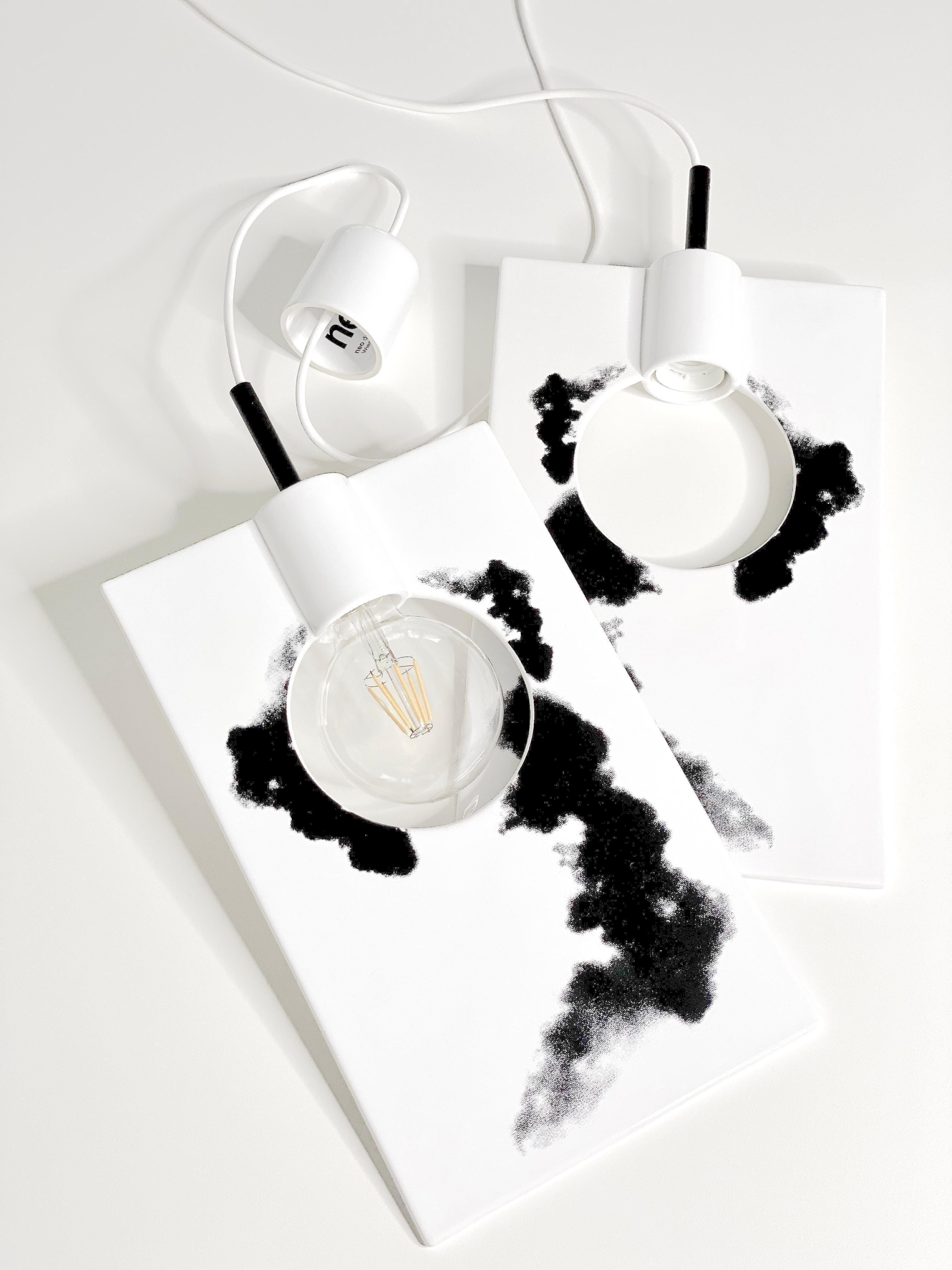 Lampada a sospensione contemporanea in gres bianco lucido, design minimalista, SMOKE In condizioni Nuovo in vendita a Köln, DE