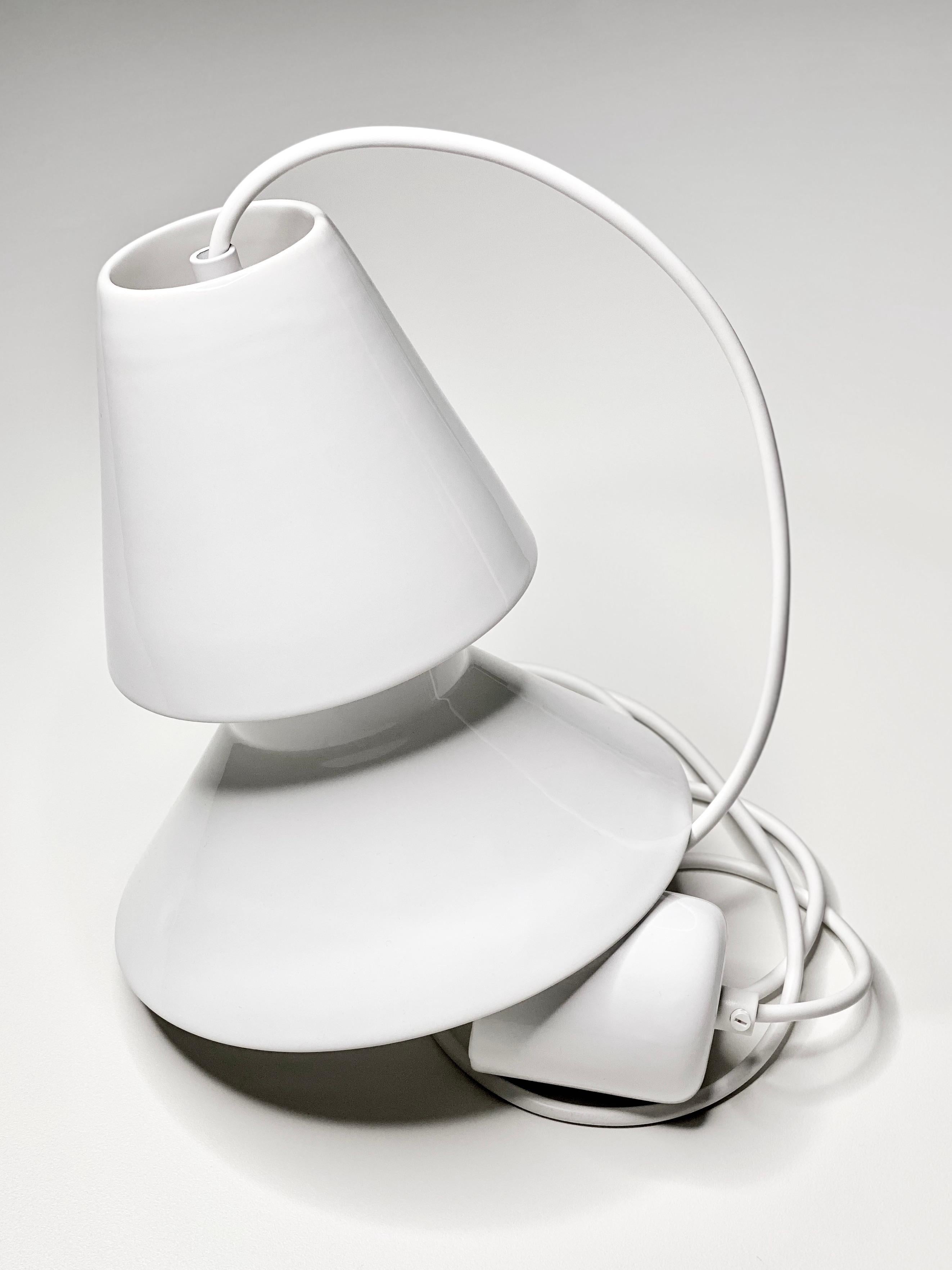 Suspension contemporaine en grès blanc brillant, Design minimaliste TWIN 1.1 en vente 2