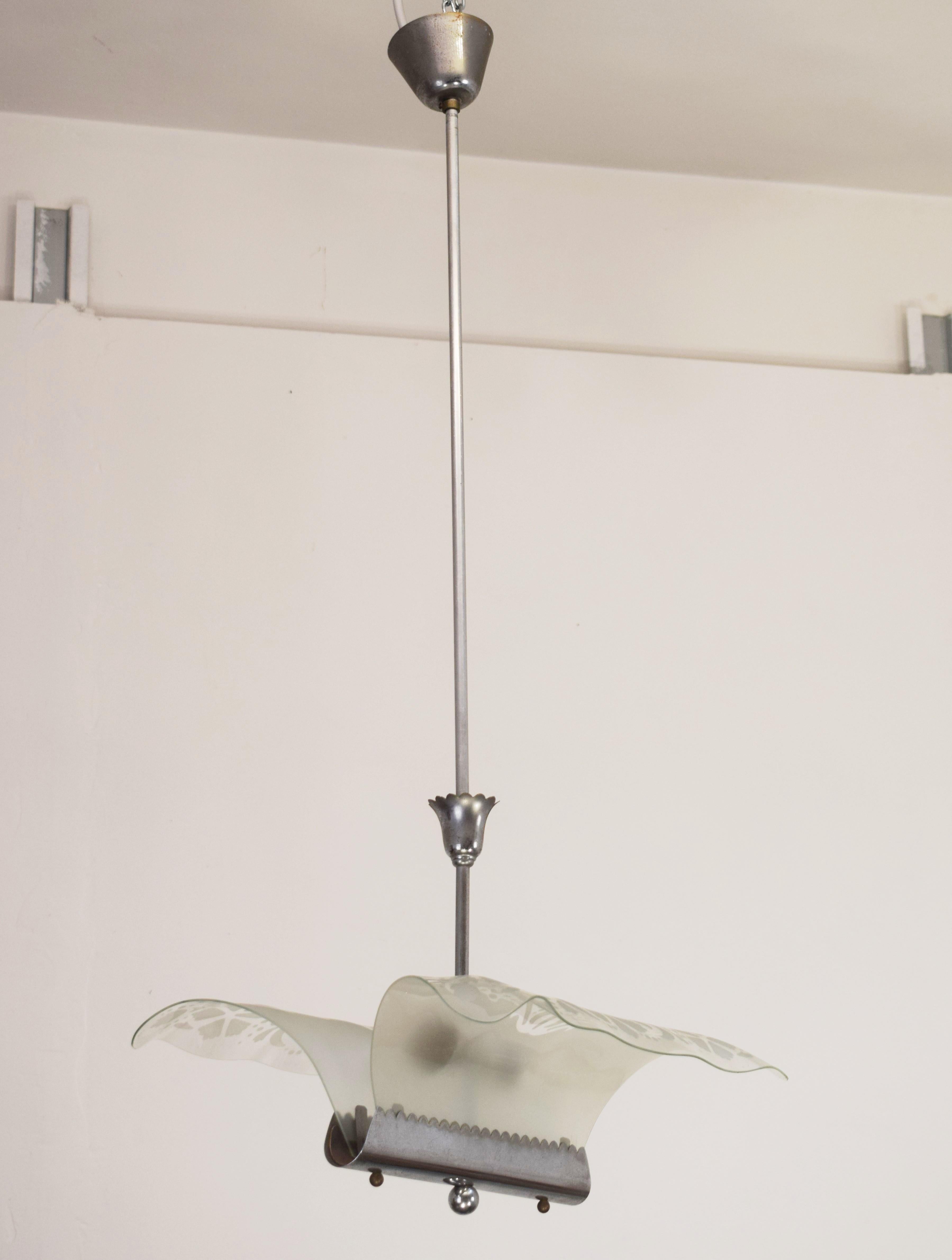 Suspension light in the style of Pietro Chiesa, Italy, 1940s In Good Condition For Sale In Palermo, PA