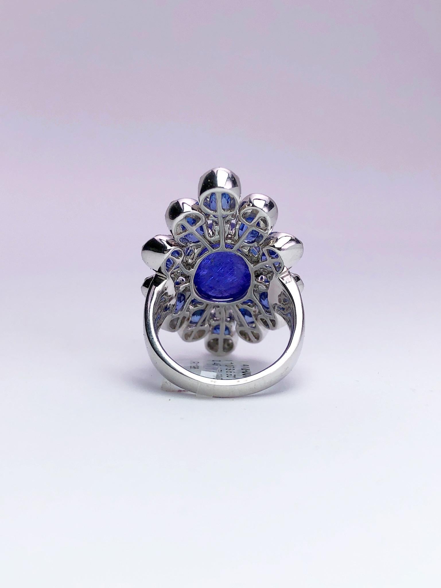 Sutra 18 Karat Gold Ring with Cabochon Tanzanite, Blue Sapphires and Diamonds 1