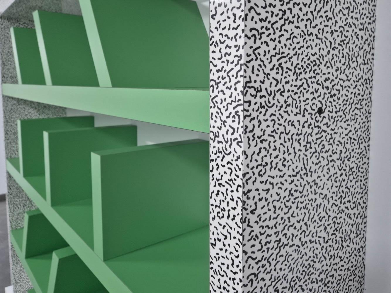 Libreria Suvretta, di Ettore Sottsass per Memphis Milano In condizioni buone in vendita a Radomsko, Województwo łódzkie