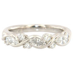 SUWA Jahrestag-Ring aus Platin mit Marquise- und runden Diamanten