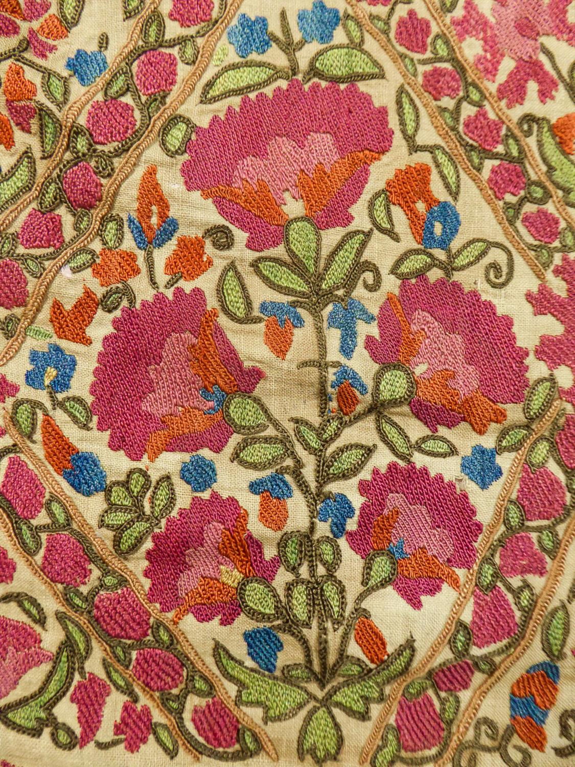 Women's or Men's Suzani or Paradise’s Garden Embroidered with Silk - Uzbekistan late 19th Century