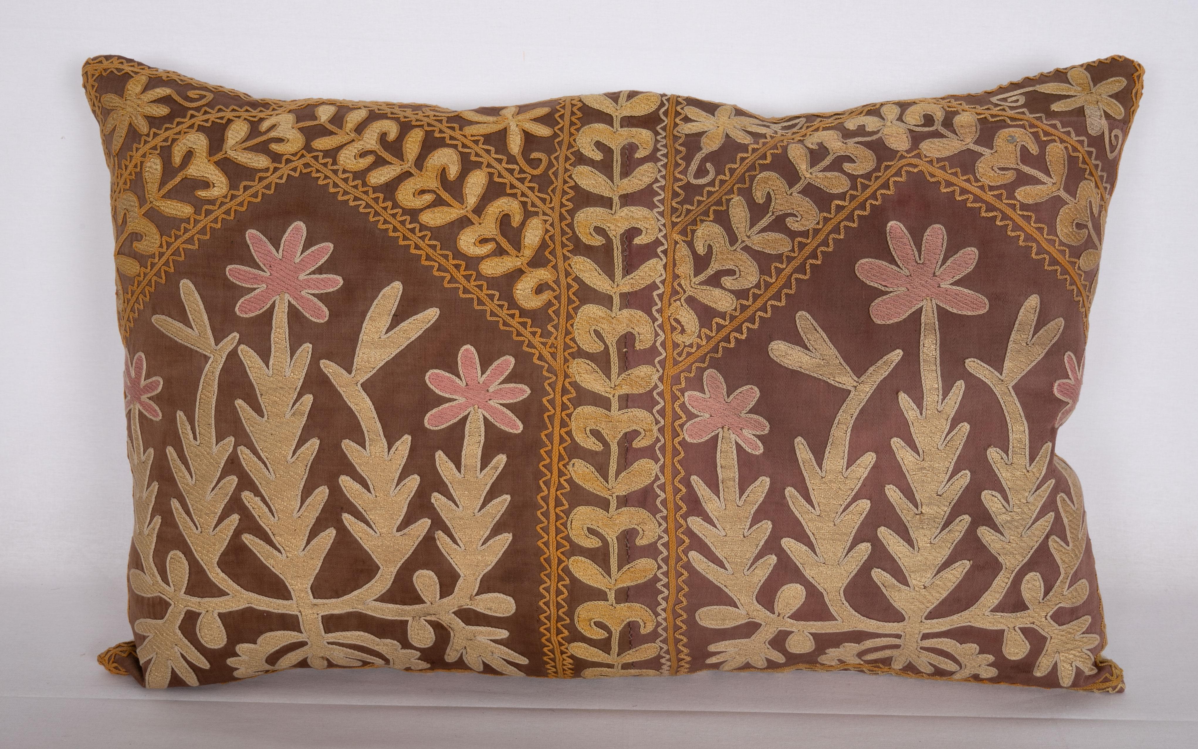 Suzani Pillow Case Made from a Mid-20th Century Samarkand Suzani In Good Condition In Istanbul, TR