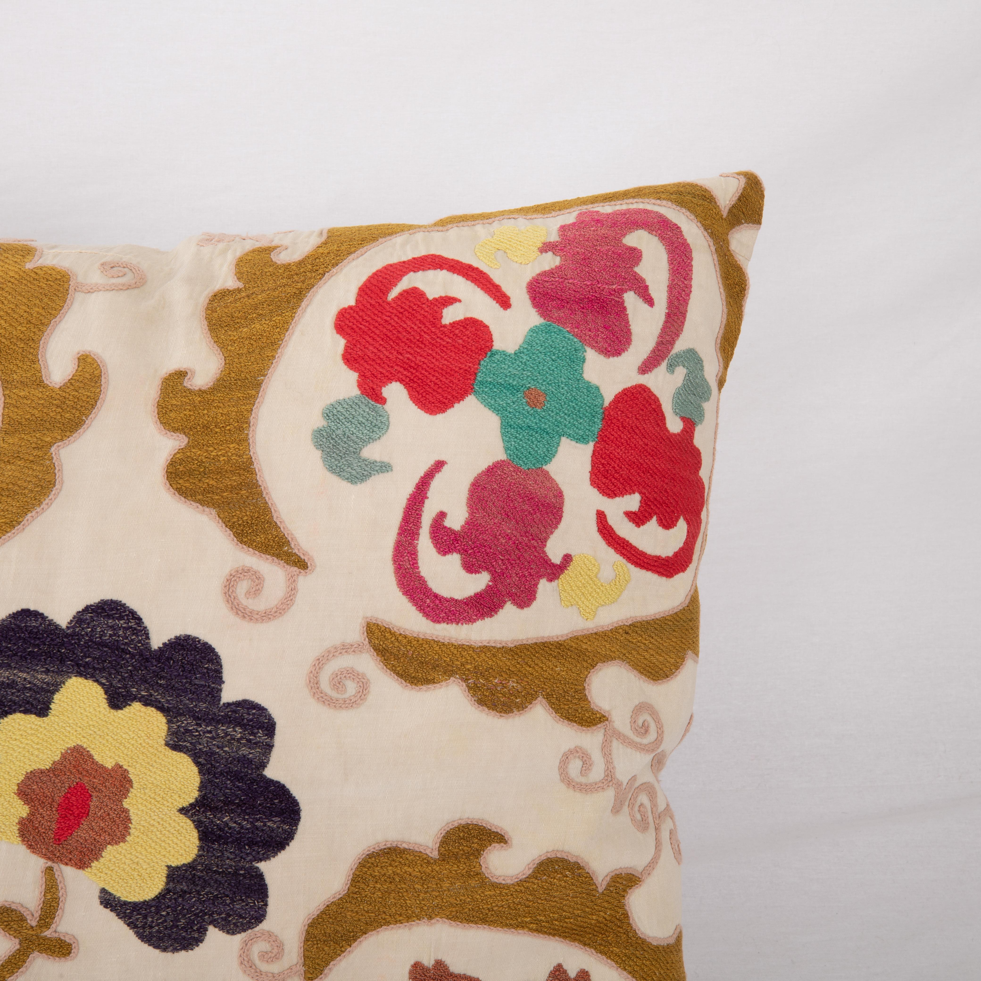 Suzani Pillow Case Made from a Vintage Suzani, 1970s In Good Condition For Sale In Istanbul, TR