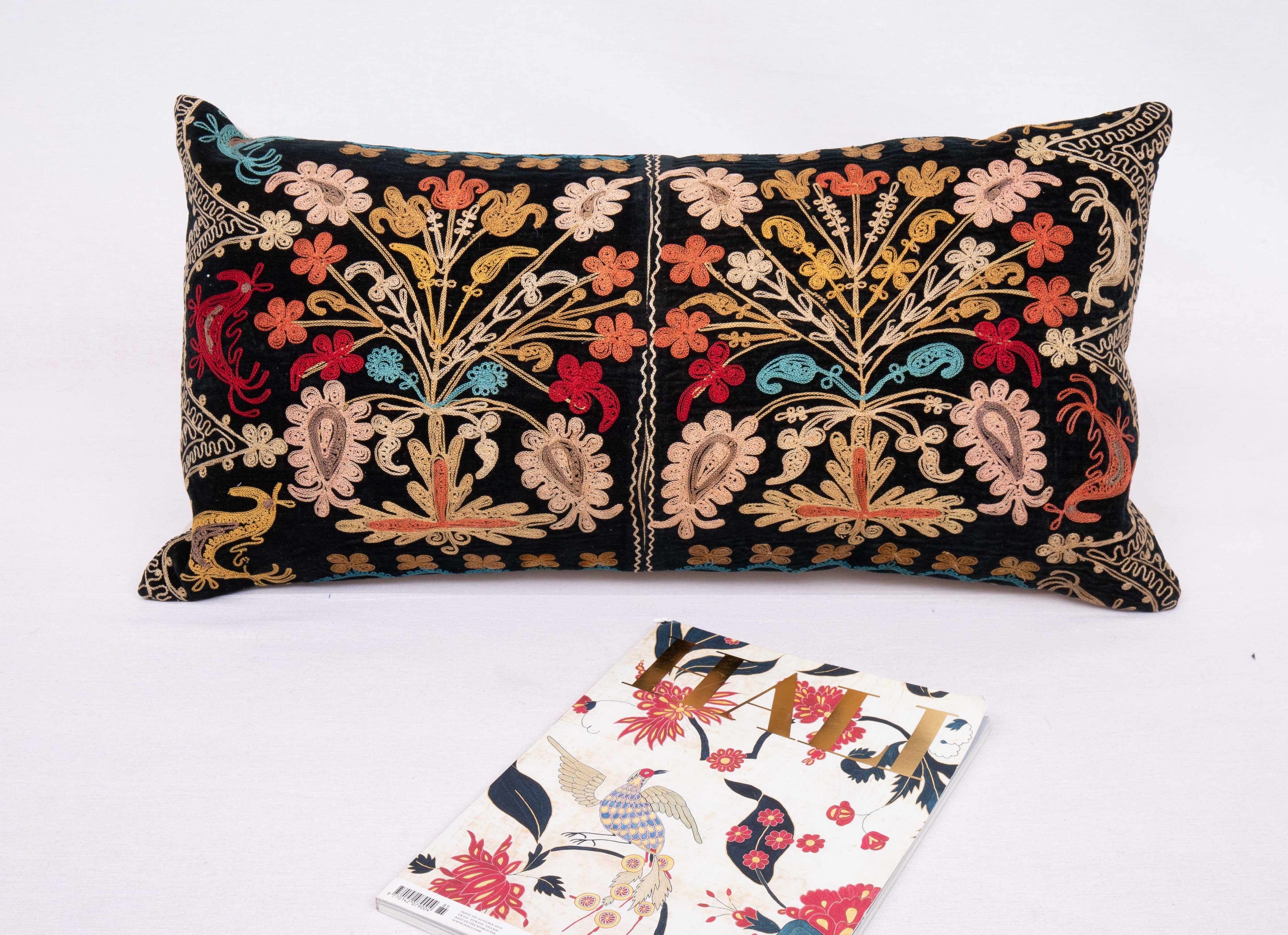Suzani Pillow Cover Made from a Vintage Velvet Suzani In Good Condition For Sale In Istanbul, TR