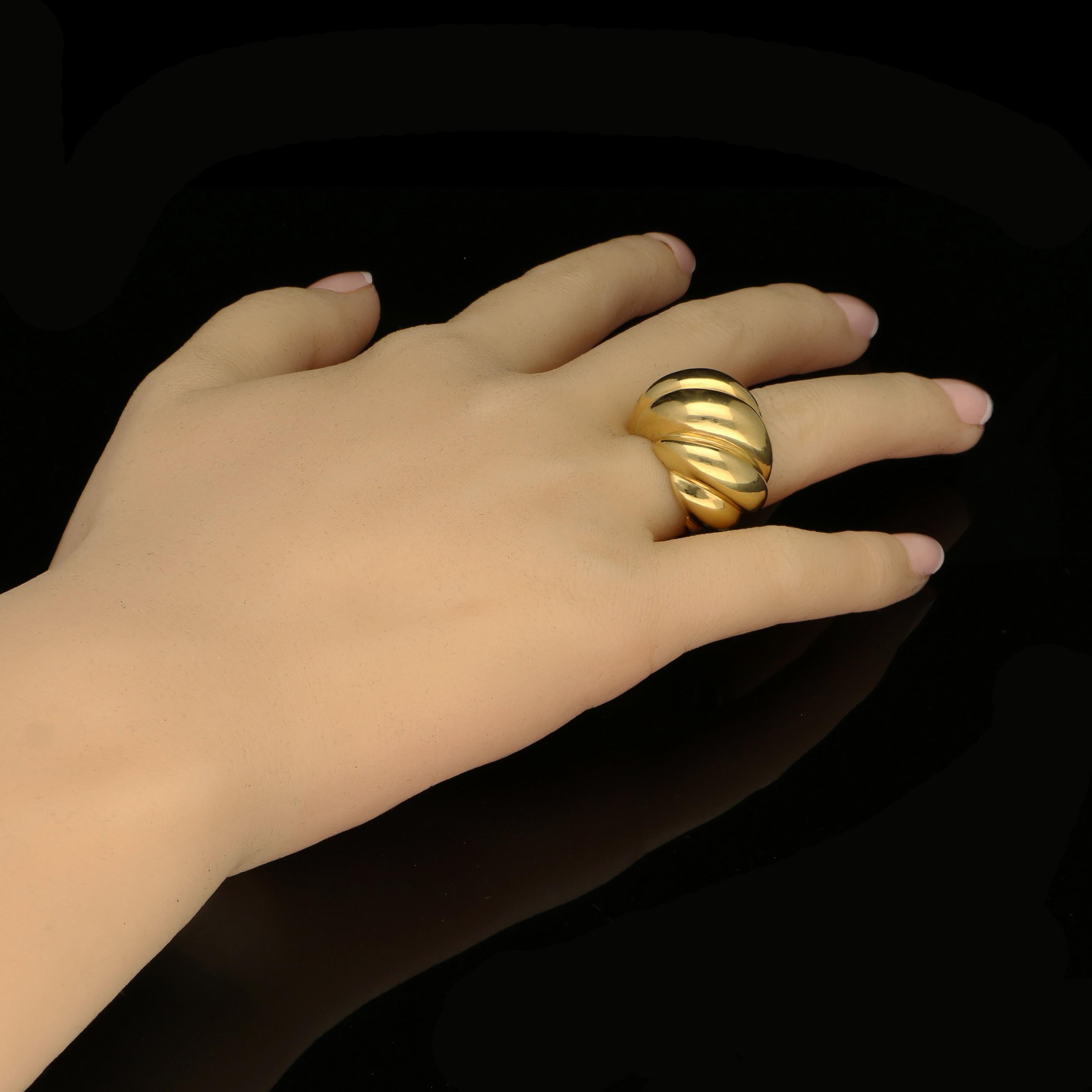 Retro Suzanne Belperron 18 Carat Yellow Gold 'Torsade' Ring, circa 1950s