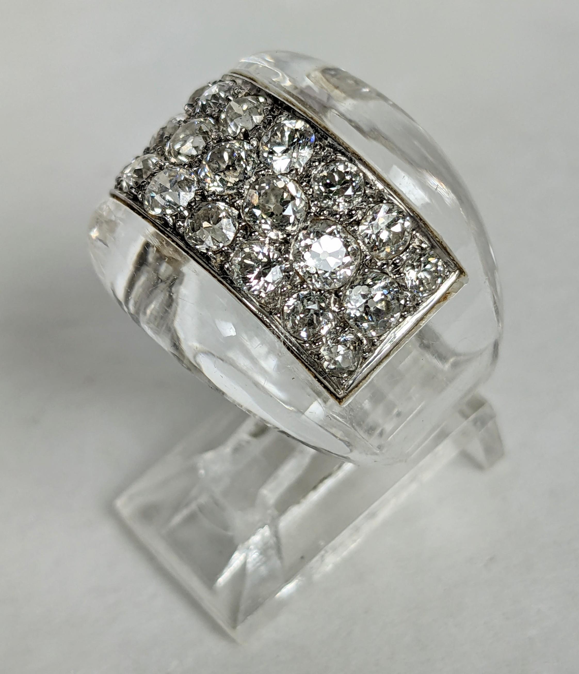Suzanne Belperron Ring aus Bergkristall und Diamanten (Art déco) im Angebot