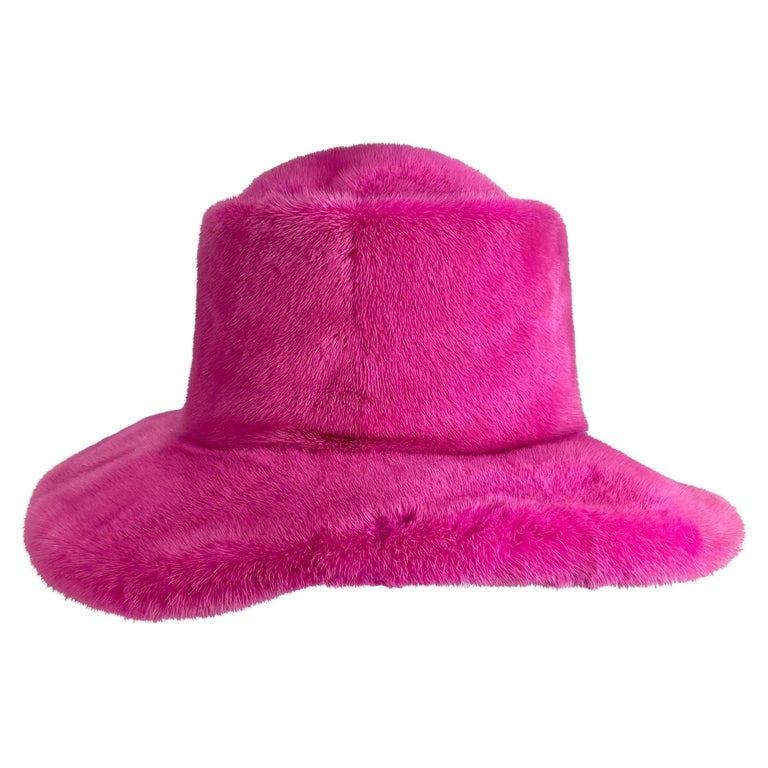 Women's Suzanne Couture Millinery Oversized Hot Pink Mink Fur Brimmed Hat  For Sale