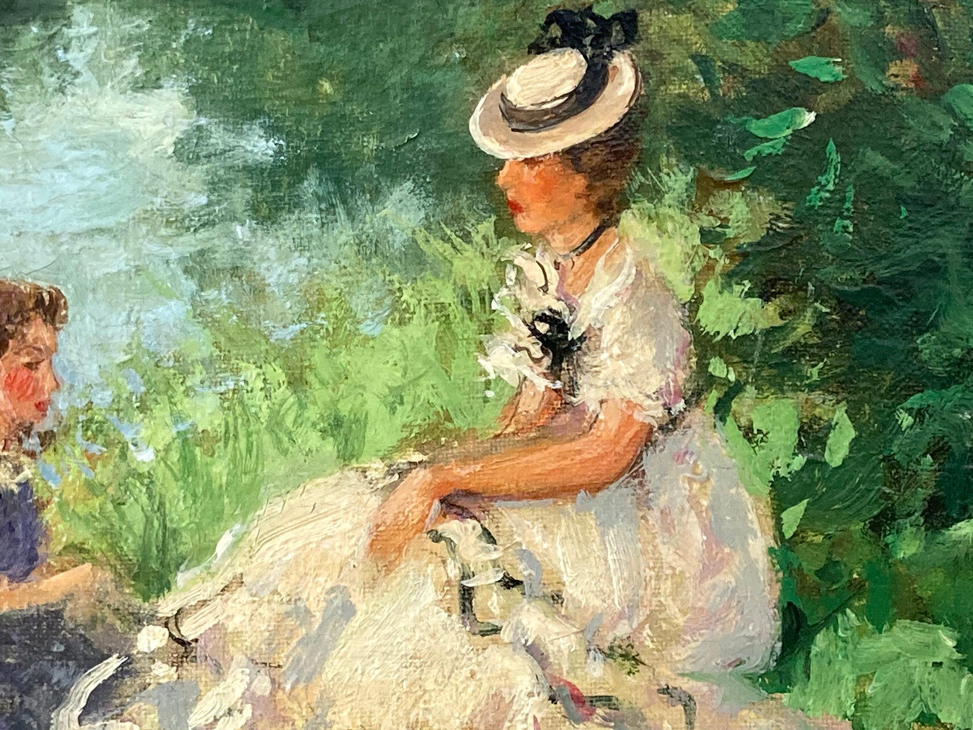 Un affascinante dipinto a olio dei primi del Novecento che raffigura due donne e un bambino vicino a un lago che raccolgono fiori. Demarest era nota per le sue affascinanti scene figurative intime che ritraevano la vita nel Nord Est. Era