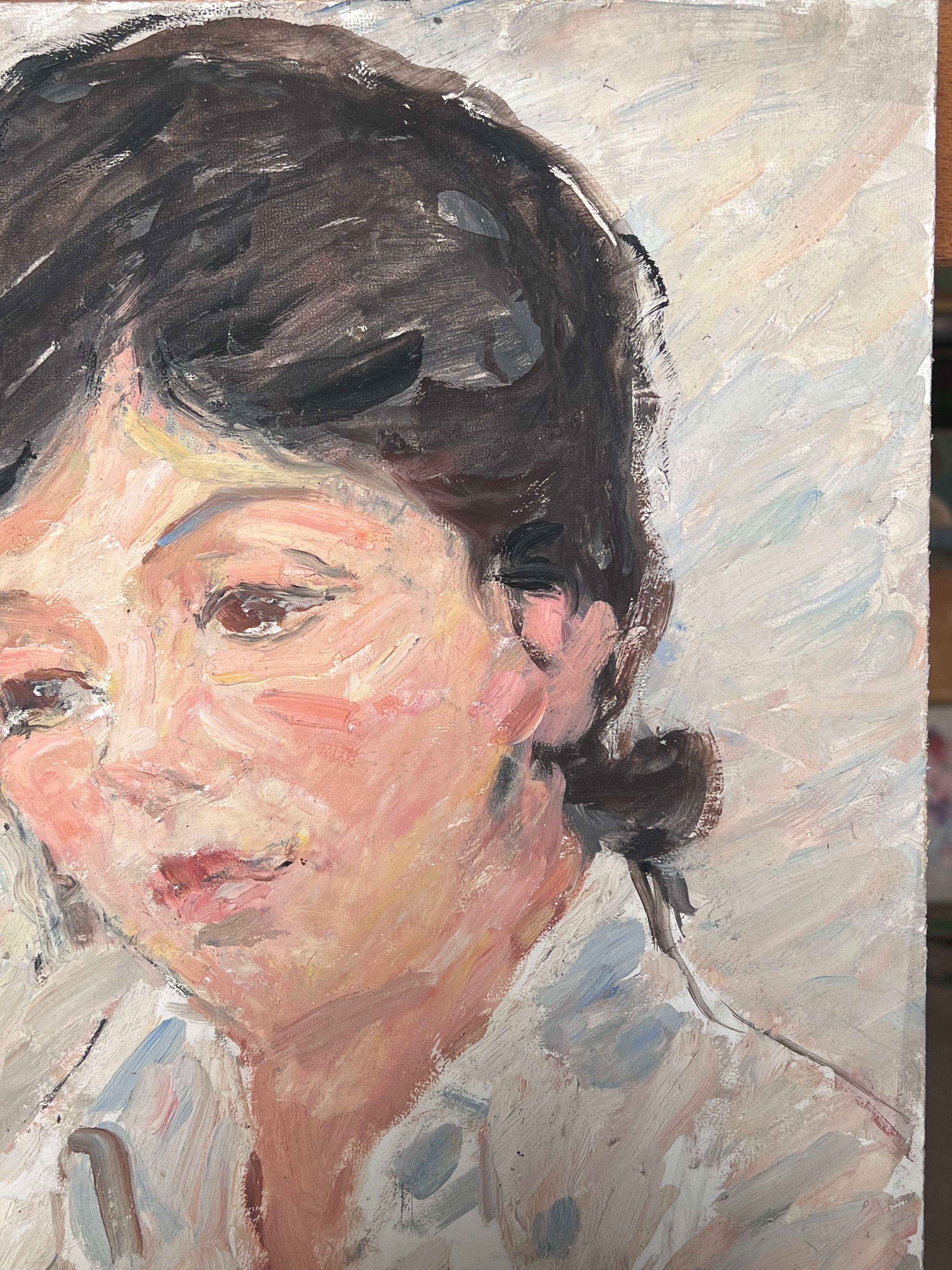 Huile impressionniste française du milieu du siècle, portrait de femme, chemisier blanc Whiting - Blanc Portrait Painting par Suzanne Dinkes