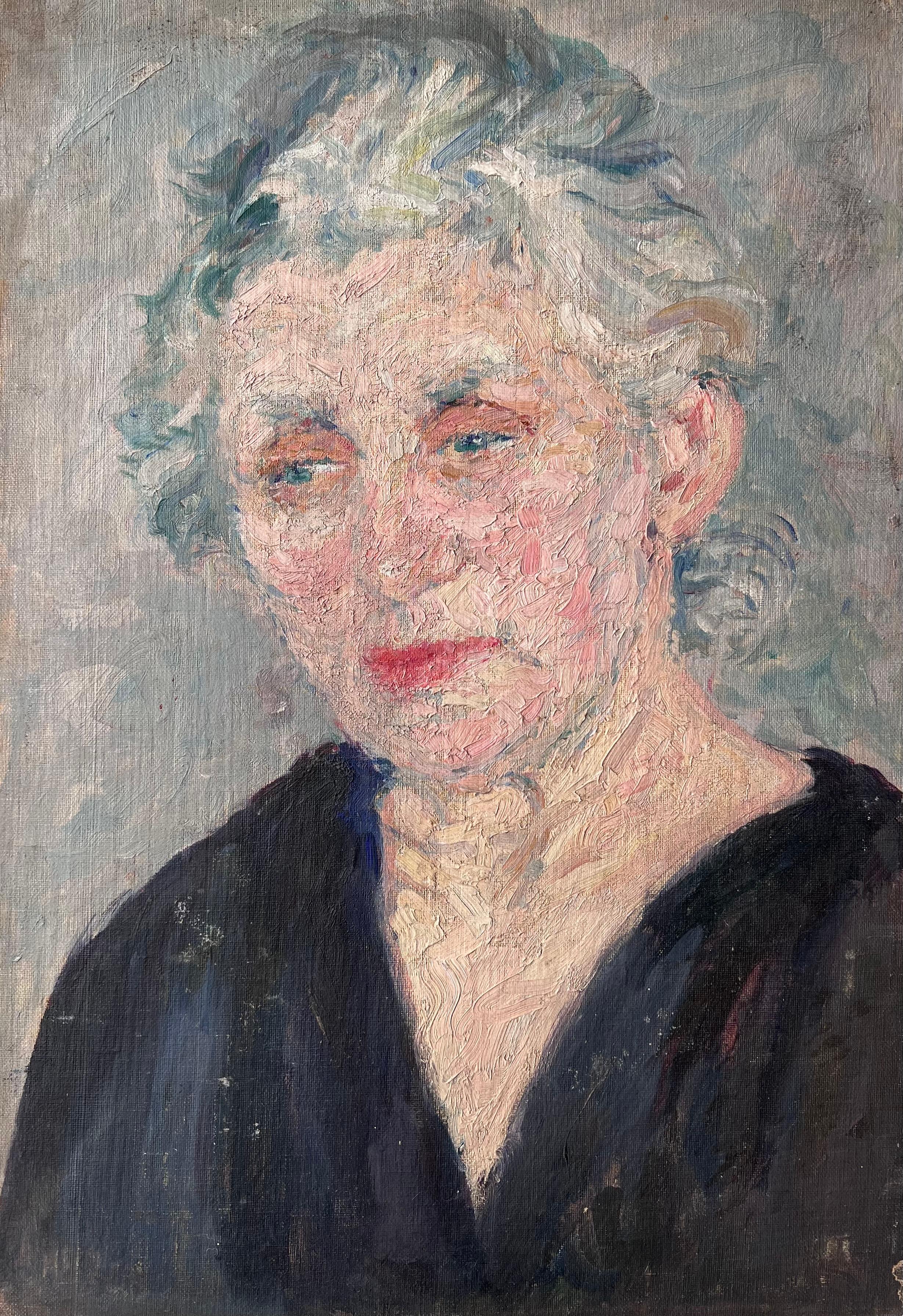 Peinture française du milieu du siècle représentant une dame âgée aux cheveux gris dans un col en V bleu