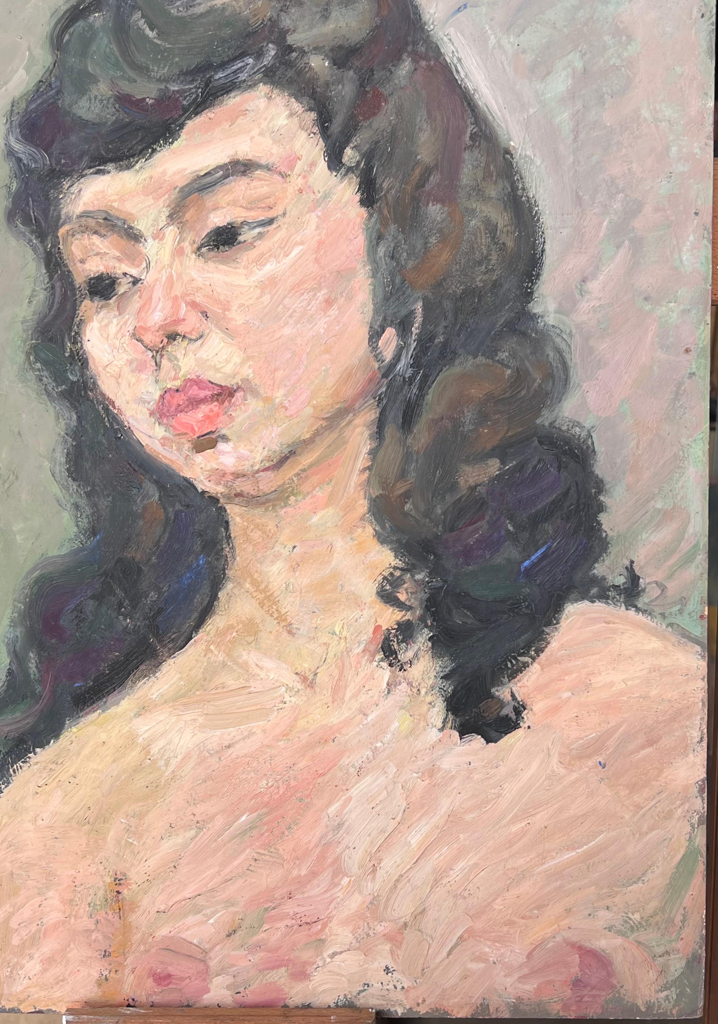 Ritratto nudo di una donna con i capelli neri Pittura francese della metà del secolo scorso - Figurative Painting Beige di Suzanne Dinkes
