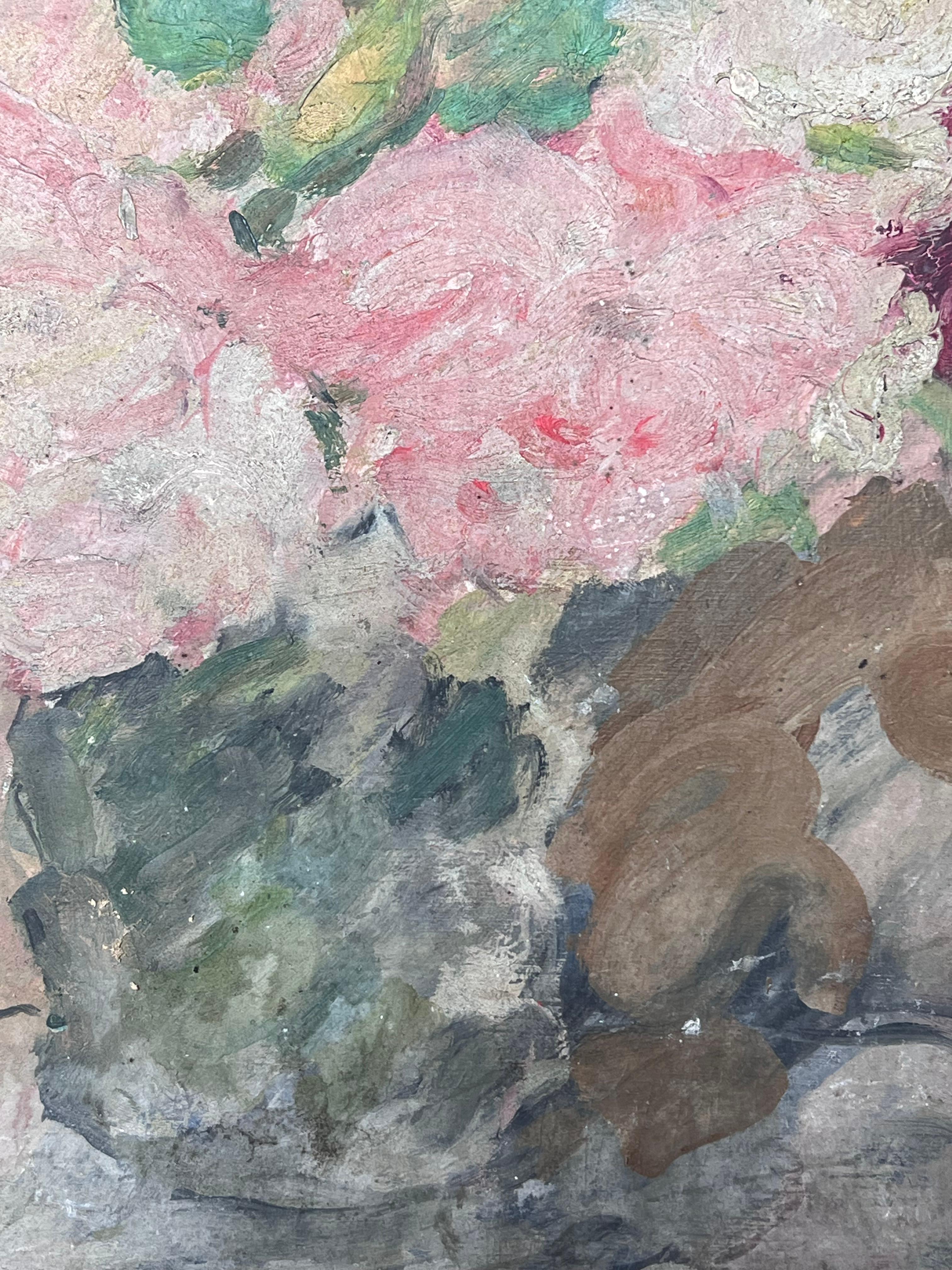 Roses roses blanches et rouges dans un vase en verre transparent Huile impressionniste française du milieu du siècle - Post-impressionnisme Painting par Suzanne Dinkes