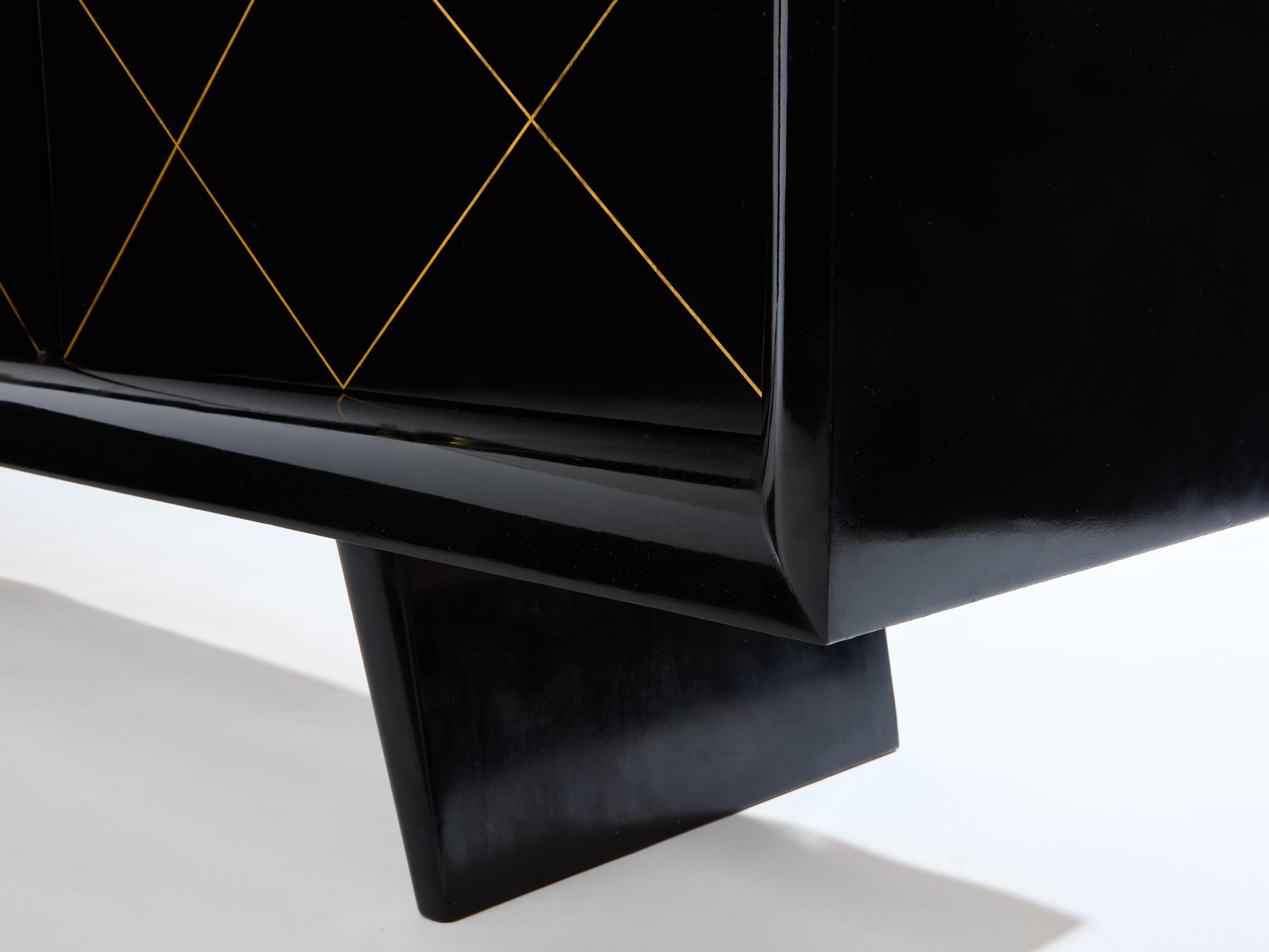 Suzanne Guiguichon ebonized sycamore brass gilt sideboard 1940 In Good Condition For Sale In Paris, IDF