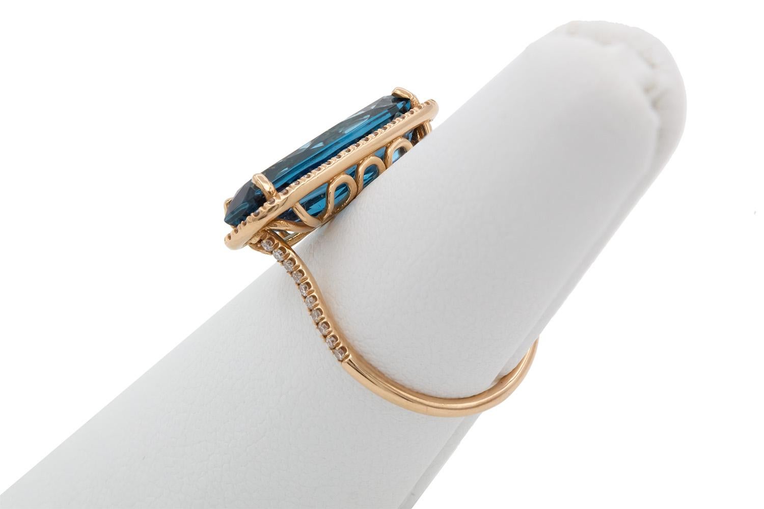 Suzanne Kalan: 18 Karat Roségold Ring mit blauem Topas und Diamant im Angebot 2
