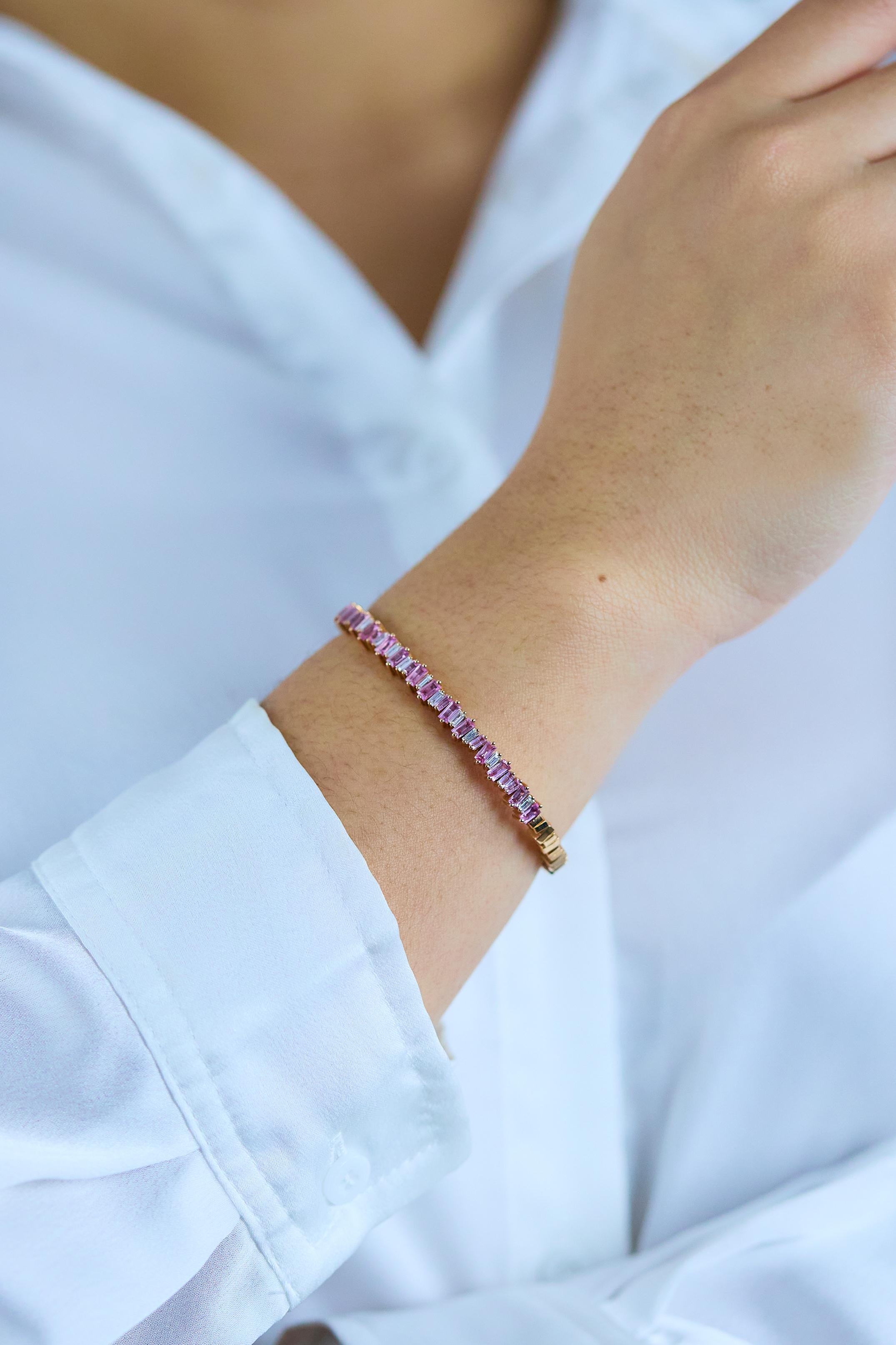 Contemporaneo Suzanne Kalan Bracciale con zaffiro rosa e diamanti da 3,00 carati in oro rosa in vendita