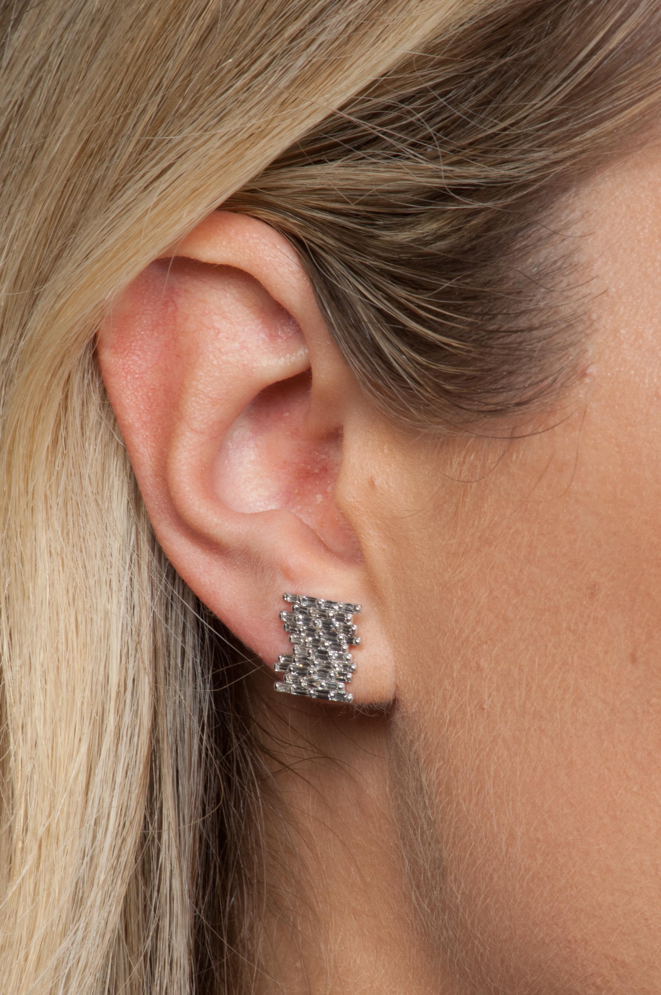 Suzanne Kalan Pave Baguette Diamond Earrings In New Condition For Sale In Weston, MA