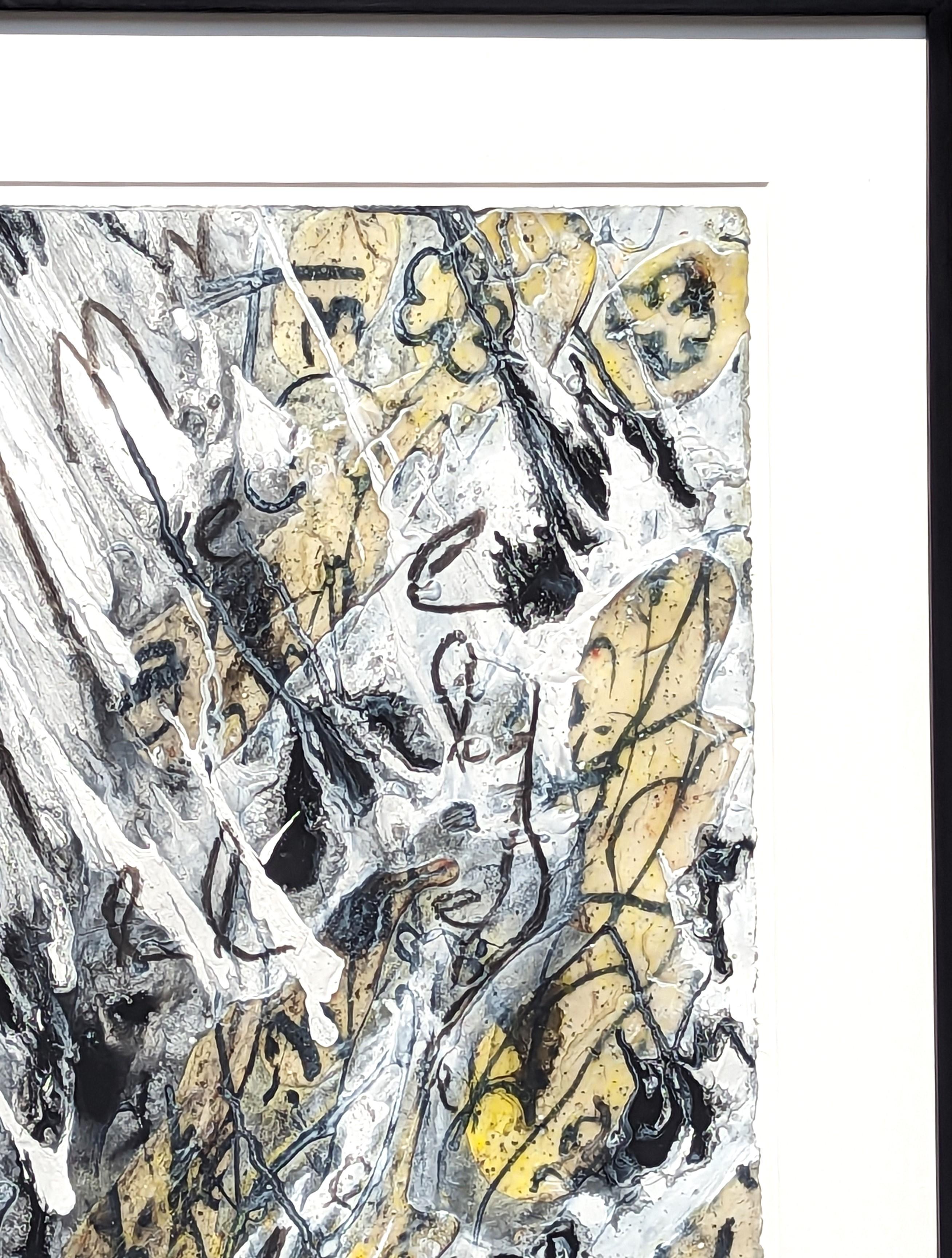 Zeitgenössische abstrakte expressionistische Mischtechniken der in Florida geborenen Künstlerin Suzanne McClelland. Das Werk zeichnet sich durch eine Explosion abstrakter und energiegeladener Markierungen aus, die vom unteren Mittelrand ausgehen.