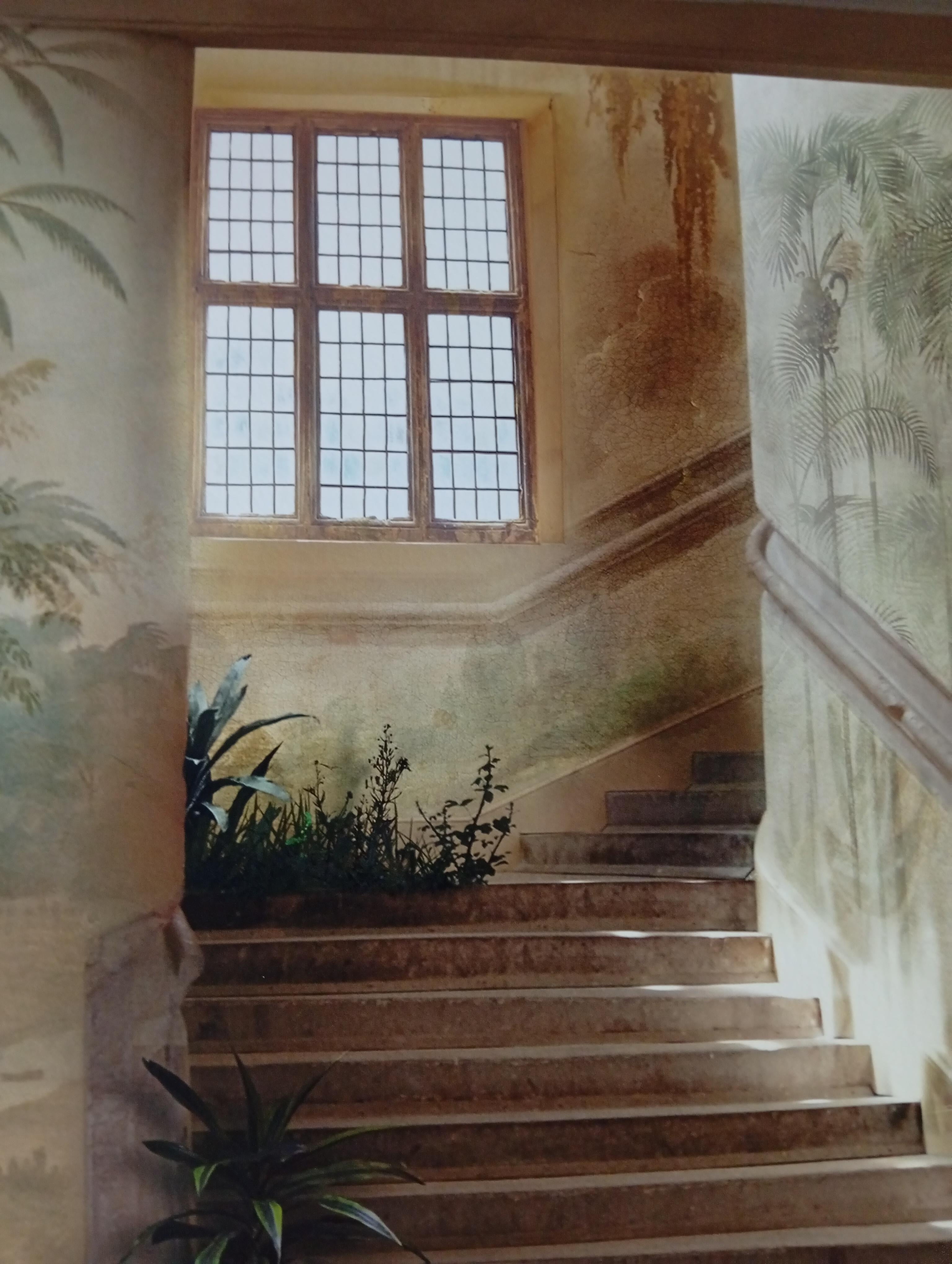 Rocaille par Suzanne Moxhay, édition limitée, scène poétique, la nature dans l'architecture en vente 1