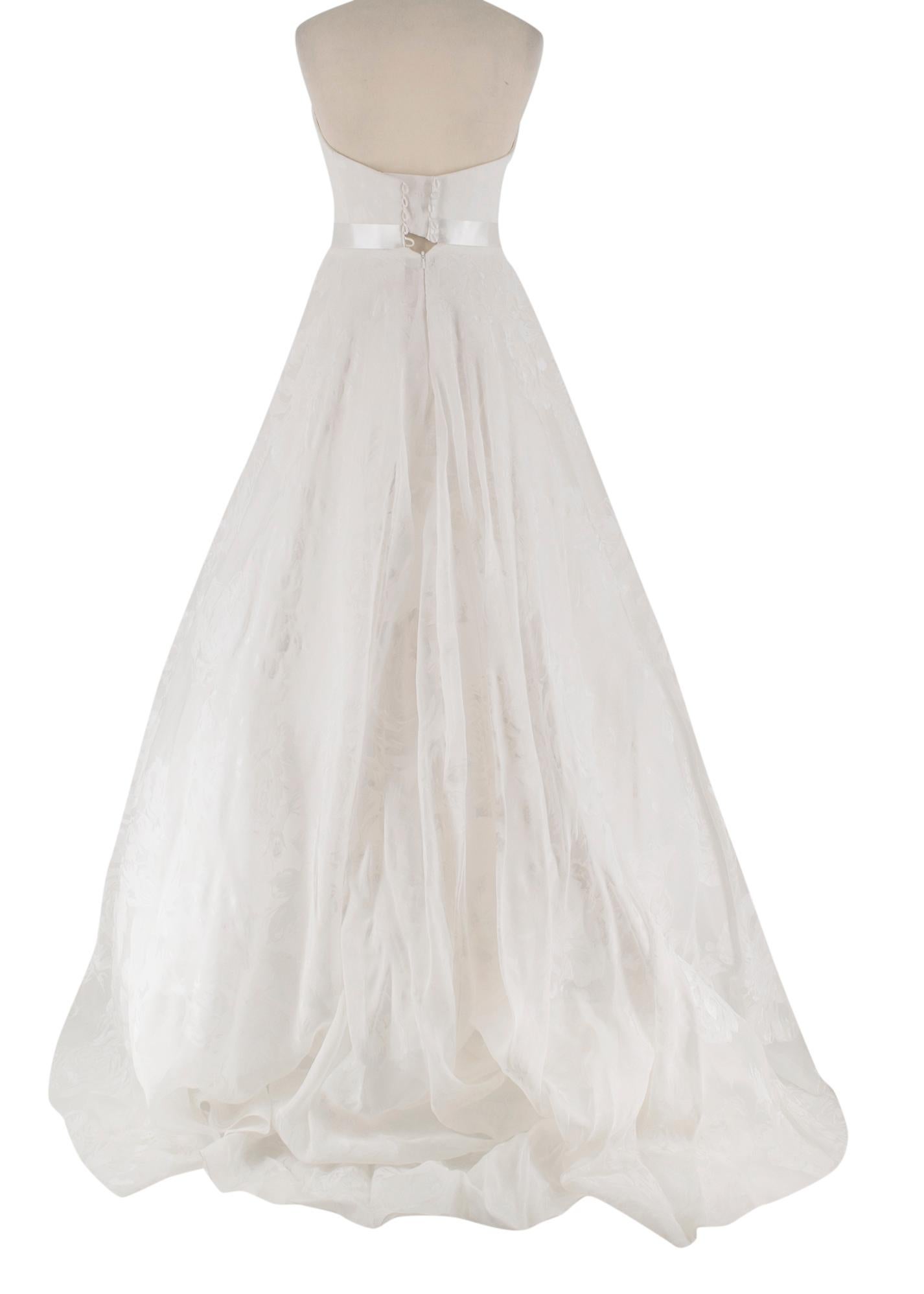 Gray Suzanne Neville Cabianca Ivory Silk Organza Wedding Dress Size 6/8 For Sale