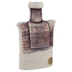 Vintage Suzanne Öhlén for Rörstrand. Ceramic vase in brown and white glaze