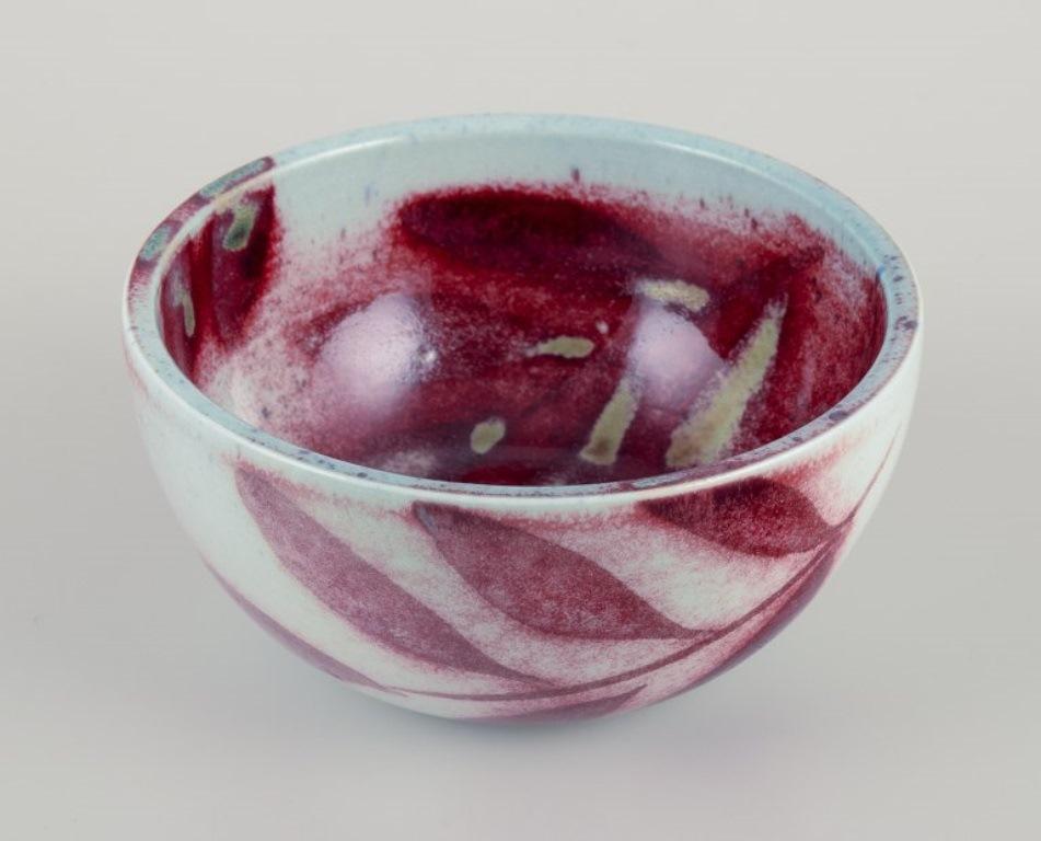 Smaltato Suzanne Öhlén per Rörstrand, Svezia. Unico vaso con coperchio in ceramica, anni '80 in vendita