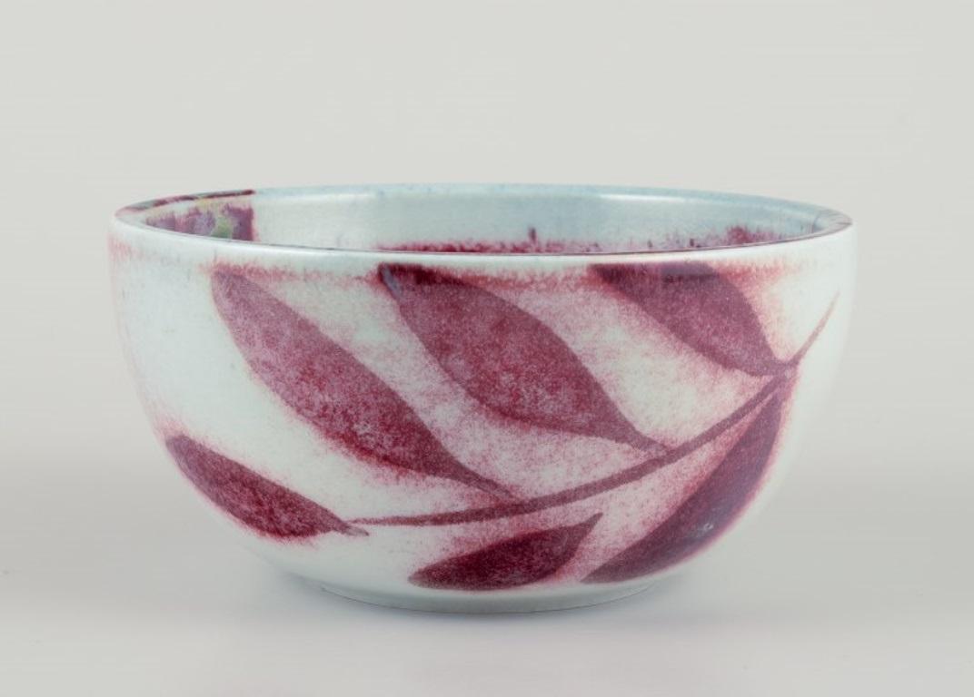 Suzanne Öhlén per Rörstrand, Svezia. Unico vaso con coperchio in ceramica, anni '80 In condizioni ottime in vendita a Copenhagen, DK