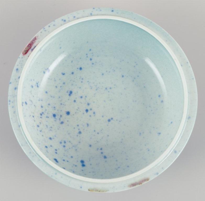 Suzanne Öhlén per Rörstrand, Svezia. Unico vaso con coperchio in ceramica, anni '80 in vendita 1