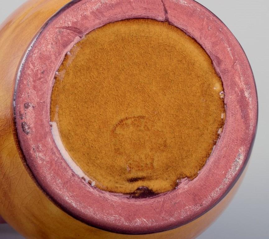 Suzanne Ramié per Atelier A Madoura, Francia. Unico vaso con coperchio in ceramica. In condizioni ottime in vendita a Copenhagen, DK