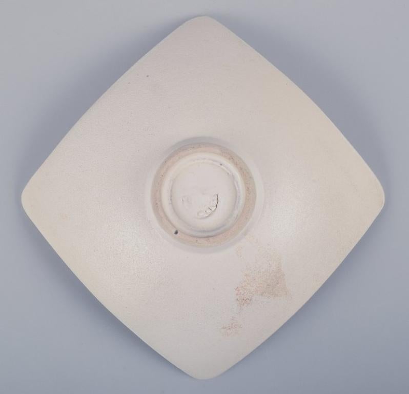 Suzanne Ramié para Atelier Madoura, Francia. Cuenco cuadrado de cerámica único. en Excelente estado para la venta en Copenhagen, DK