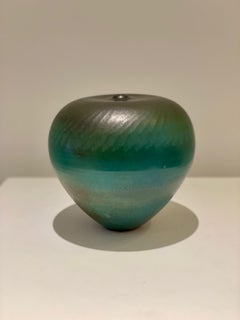 Suzanne Ramié Jarrón de cerámica verde con sello "Madoura Plein Feu" Años 60