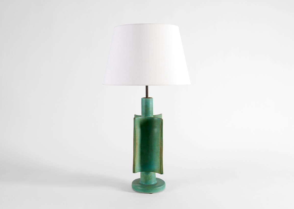 Suzanne Ramié, Lámpara de cerámica esmaltada verde, Francia, circa 1965 en Bueno estado para la venta en New York, NY