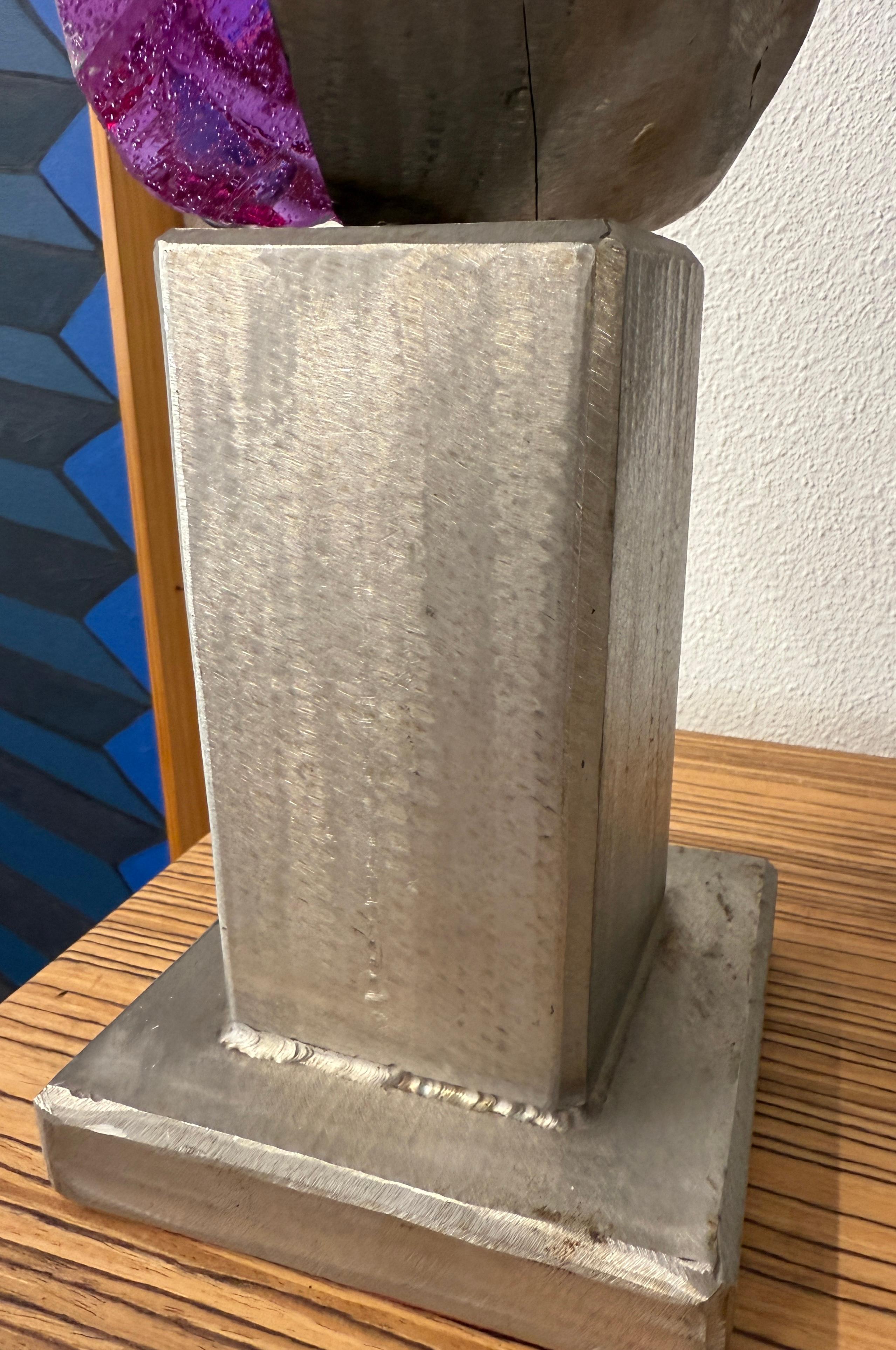 Suzanne Regan Pascal Skulptur aus geschnitztem Schlackenglas auf Stahlsockel im Angebot 7