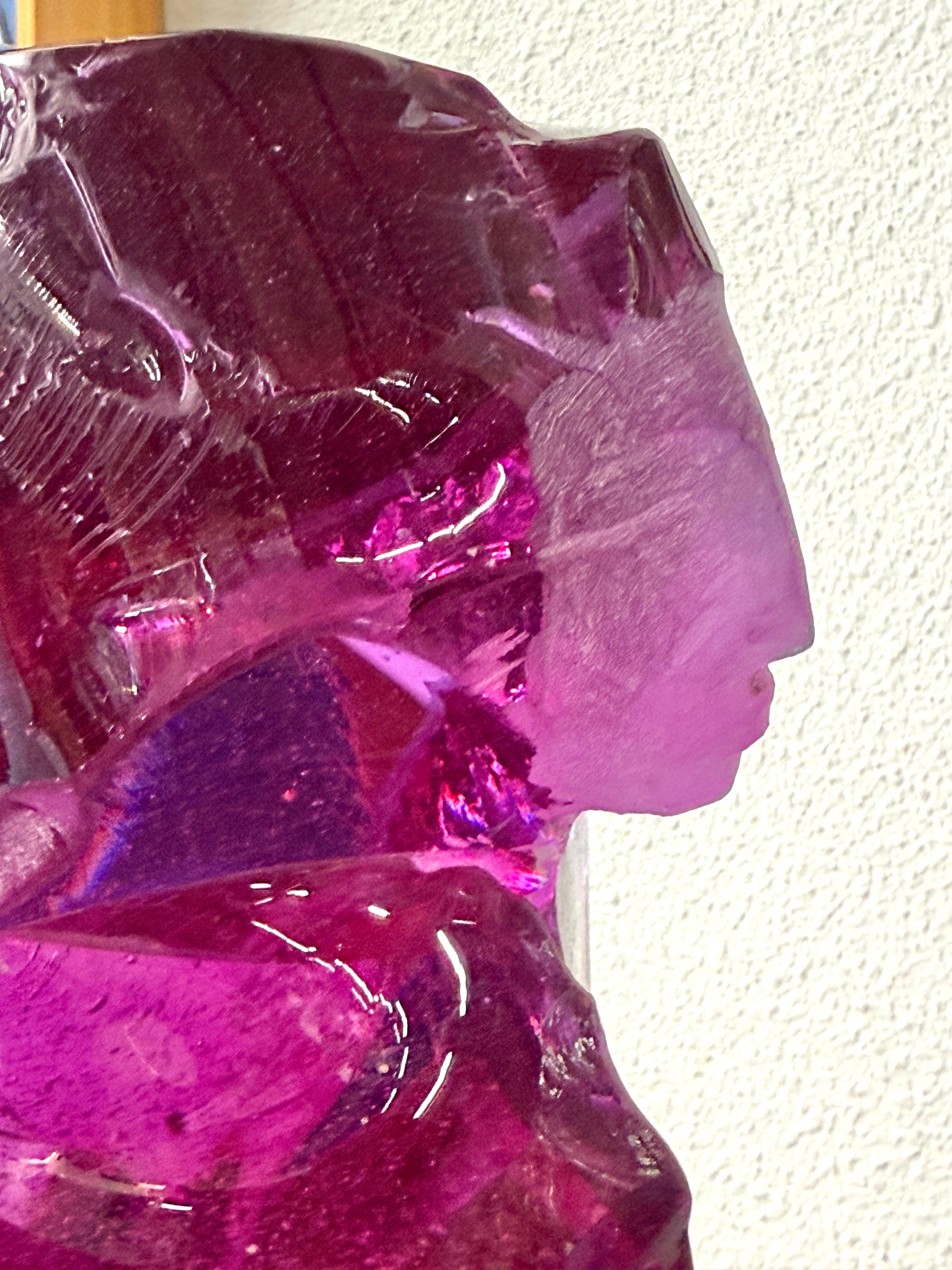 Suzanne Regan Pascal Skulptur aus geschnitztem Schlackenglas auf Stahlsockel im Angebot 11