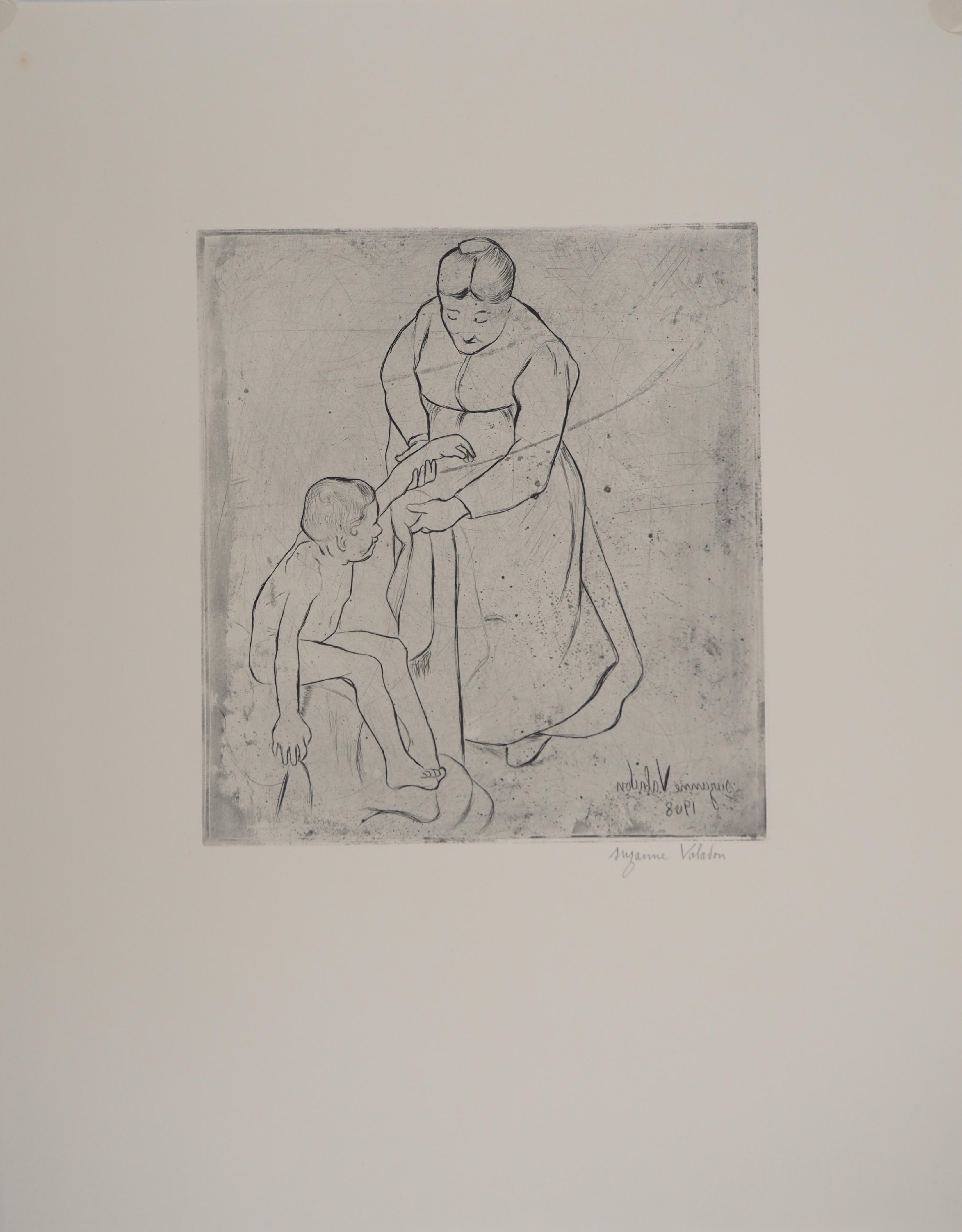Großmutter und kleiner Junge - Original-Radierung signiert (Petrides #E18) (Grau), Nude Print, von Suzanne Valadon