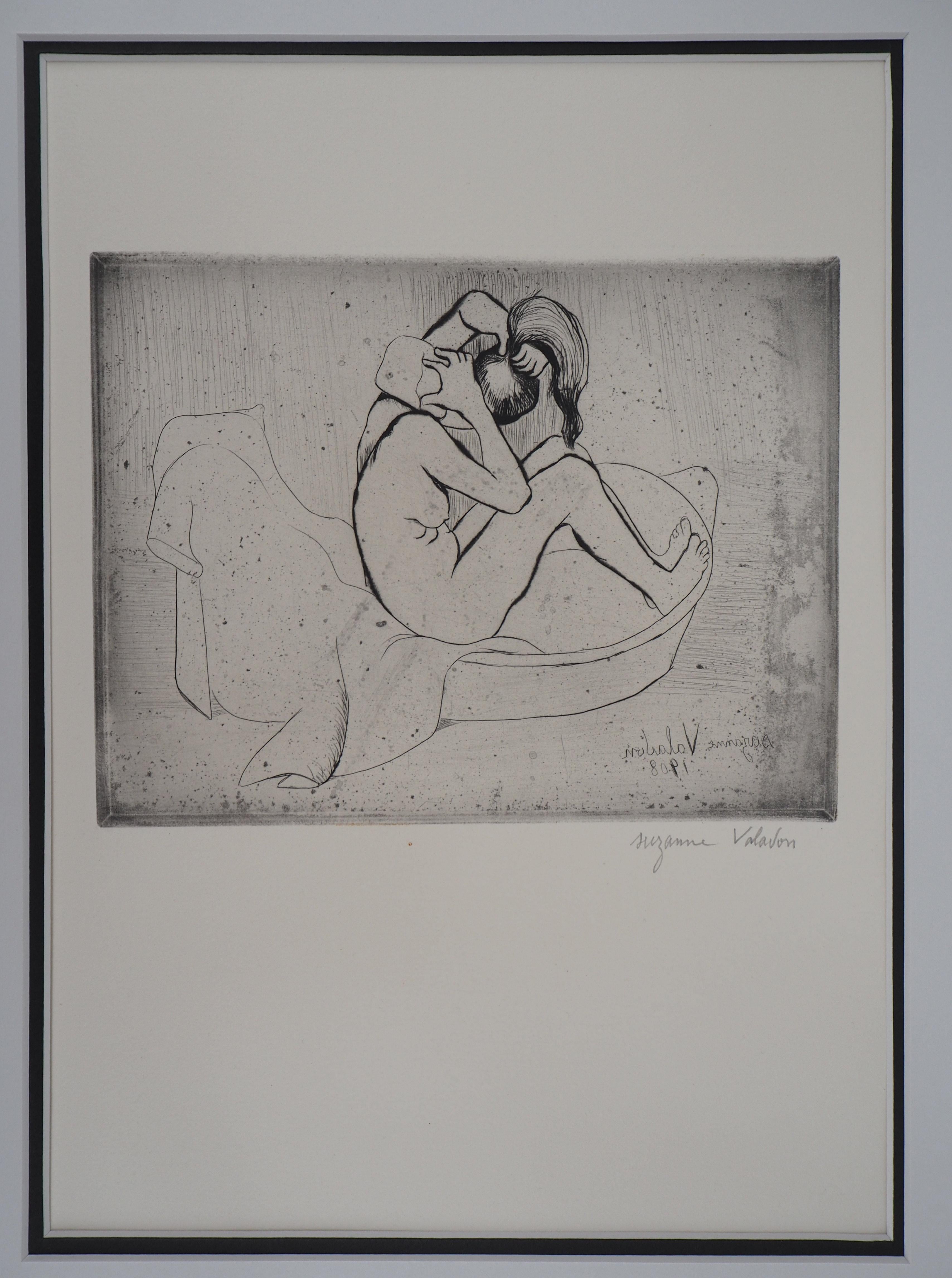Naked Woman Bathing - Original-Radierung, handsigniert  (Grau), Nude Print, von Suzanne Valadon